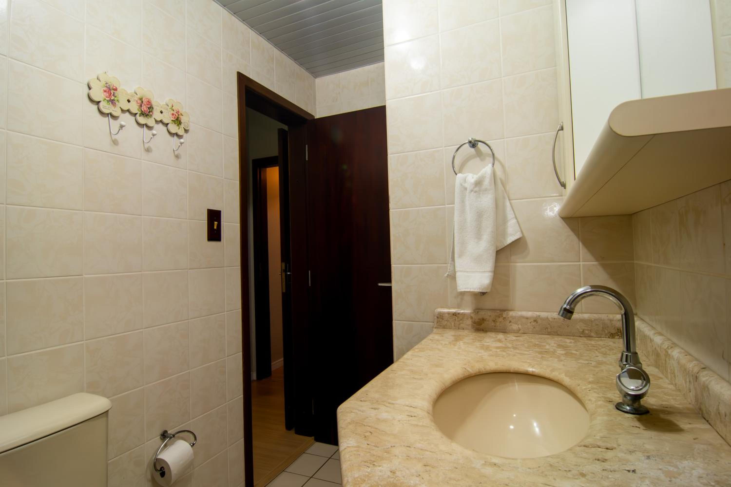 Conforto 350m da Av. Atlântica em Pioneiros YD2261