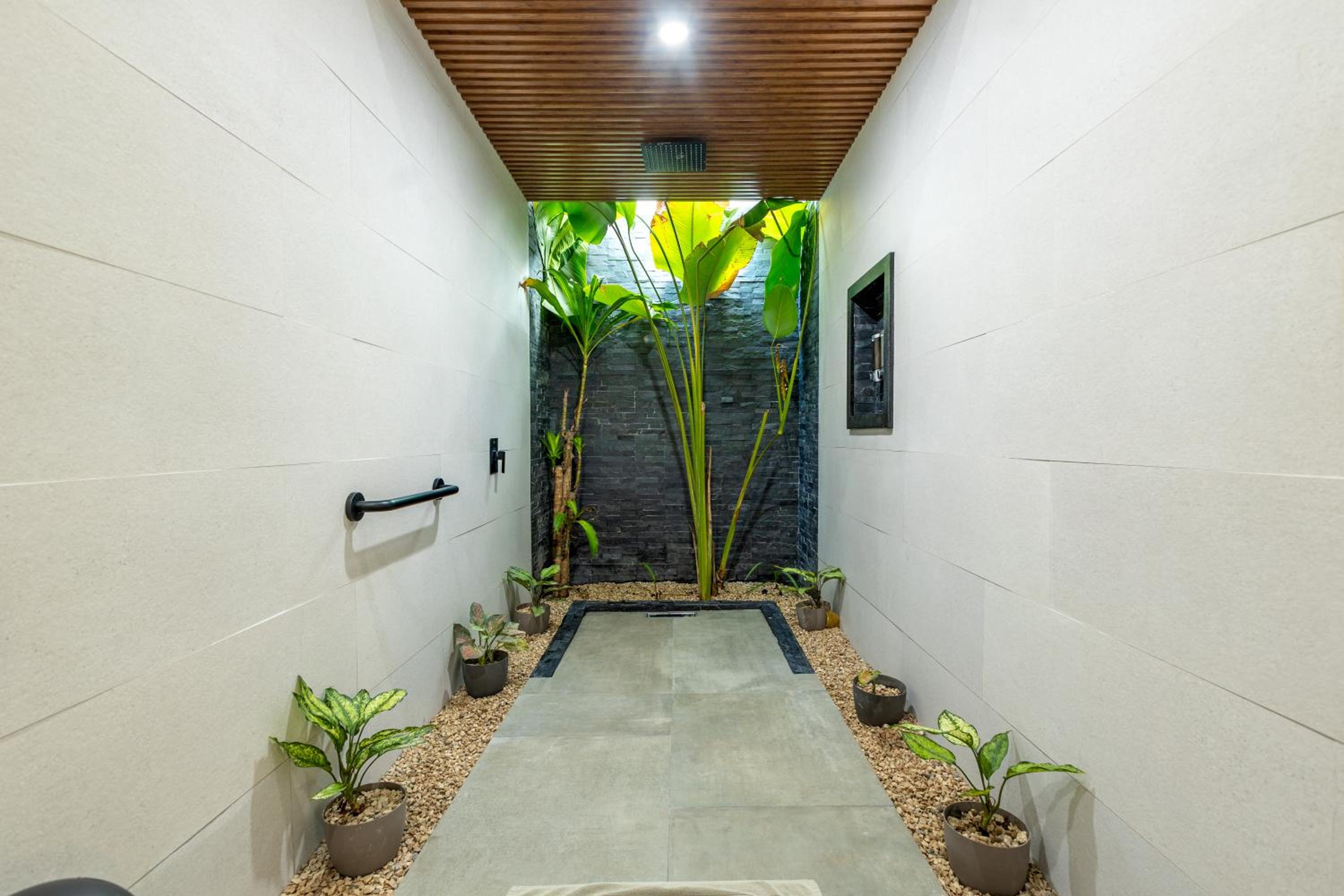 Villas Jawara ! Un Volcán en su Jardín !