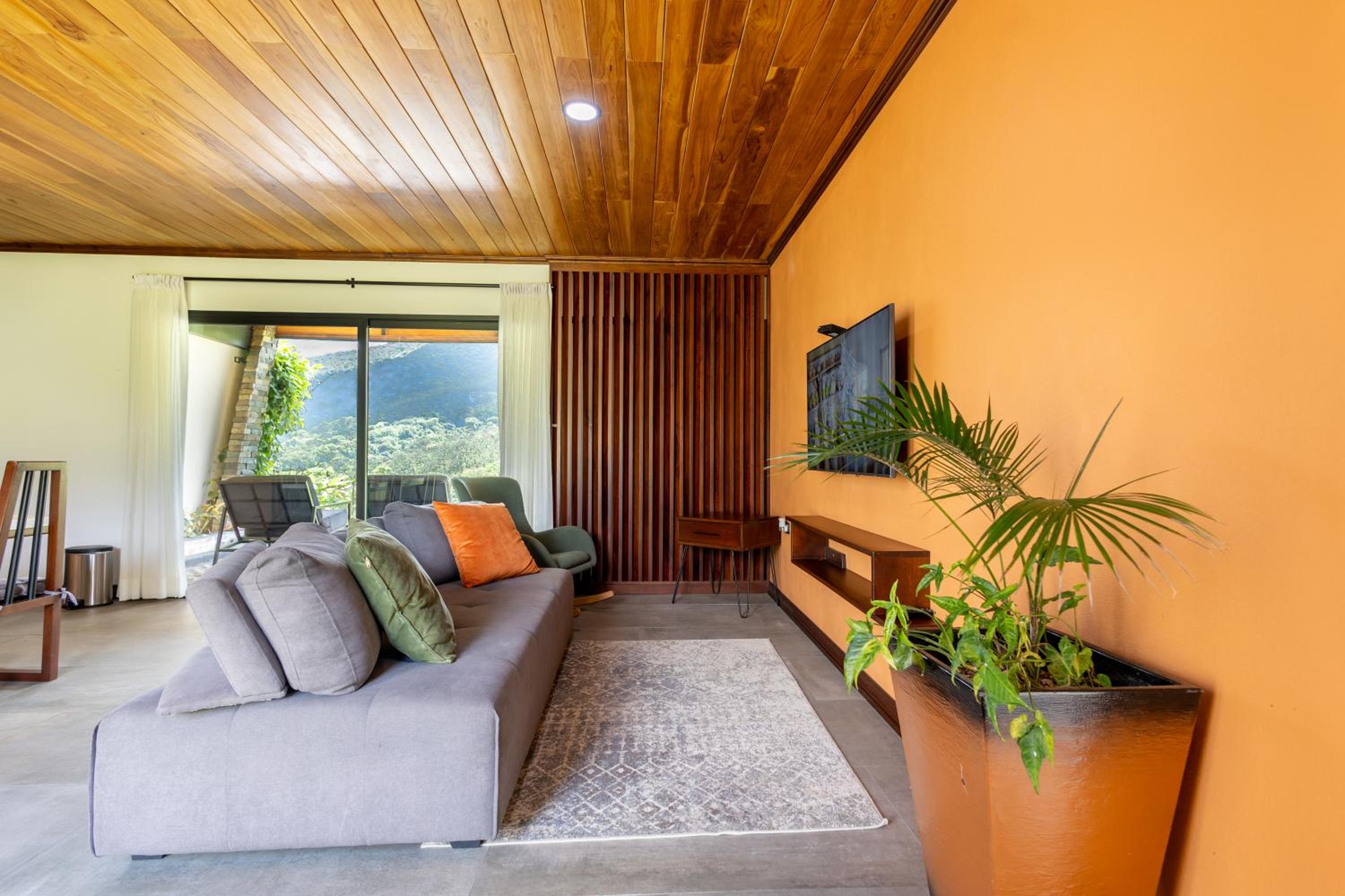 Villas Jawara ! Un Volcán en su Jardín !