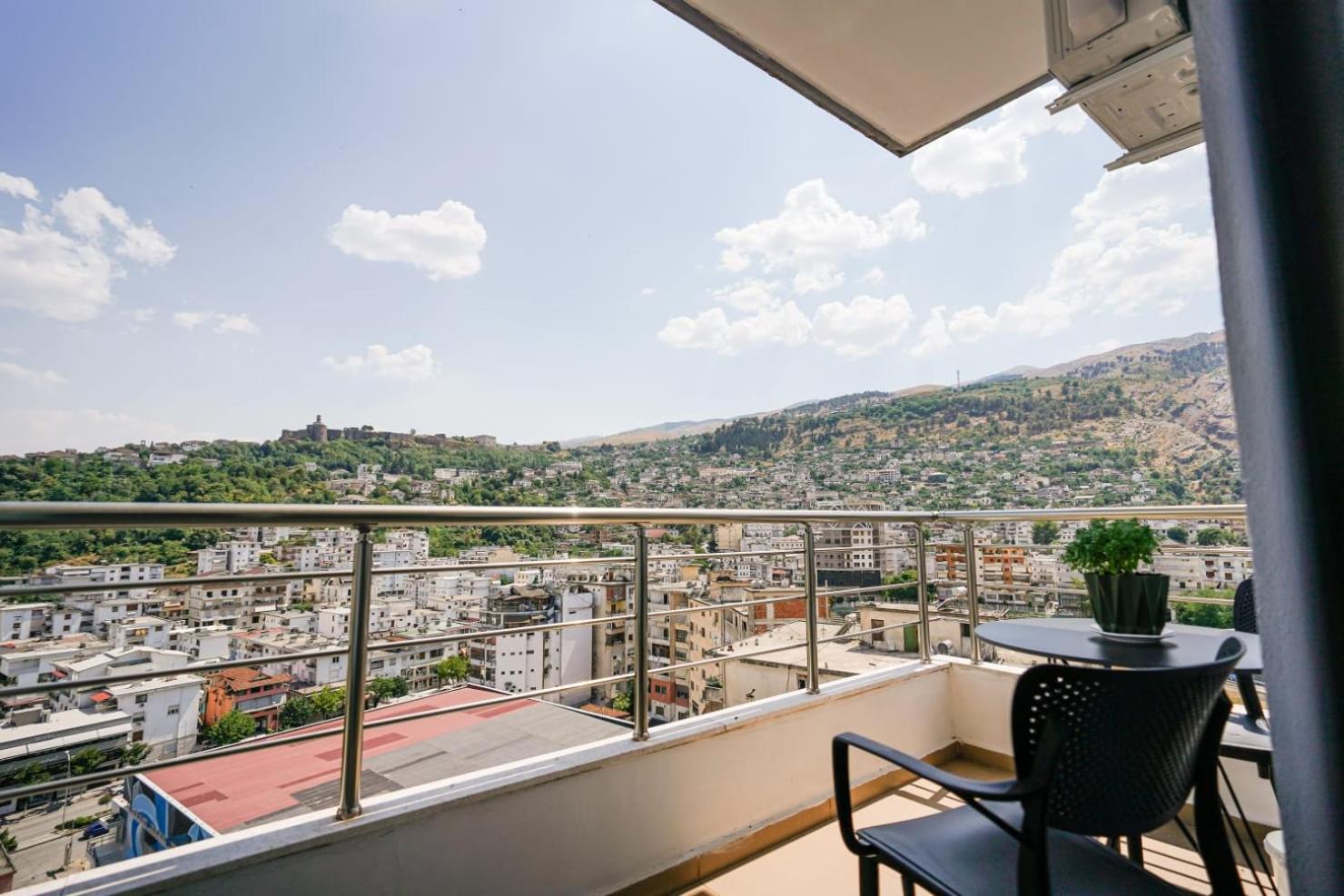 View City Apartments