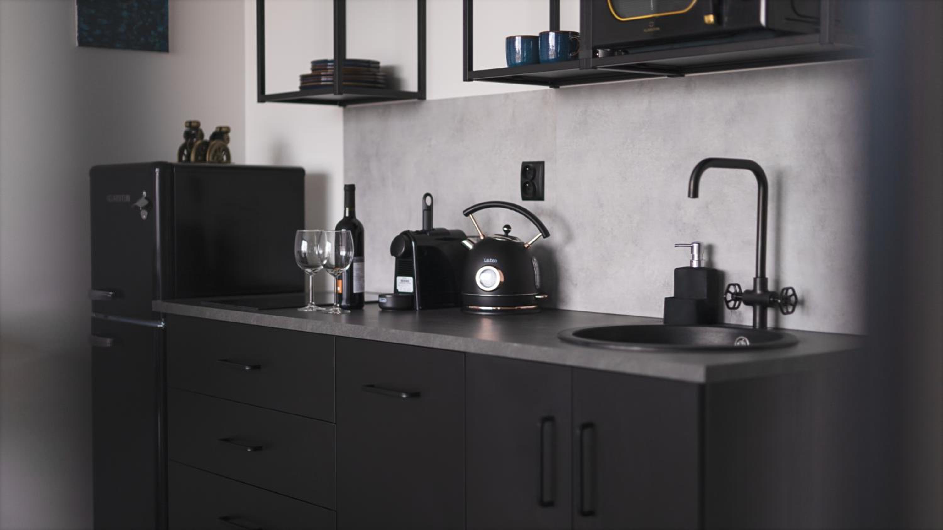 IndustriaLux Suite by Rentez