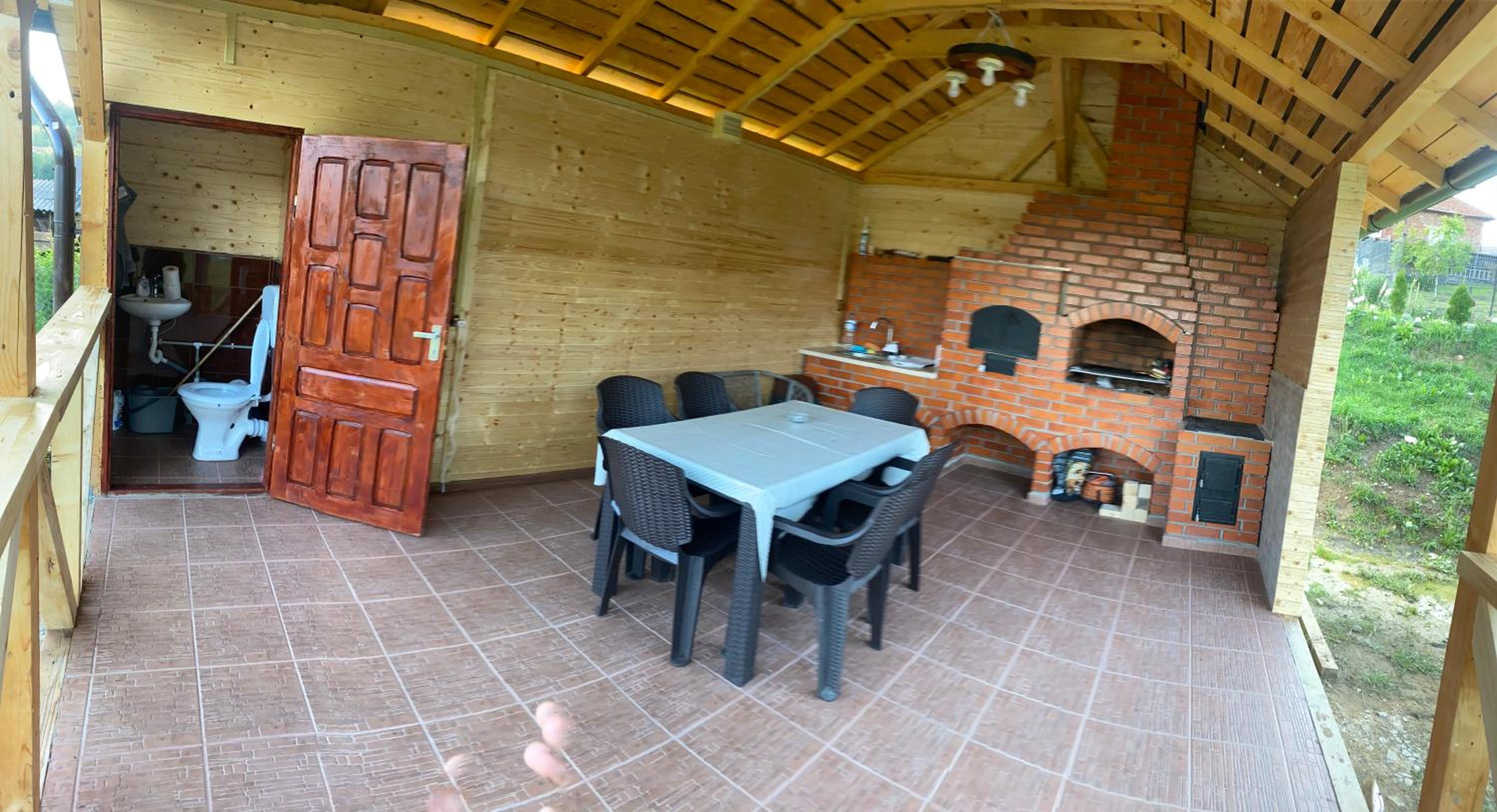 Photo 8