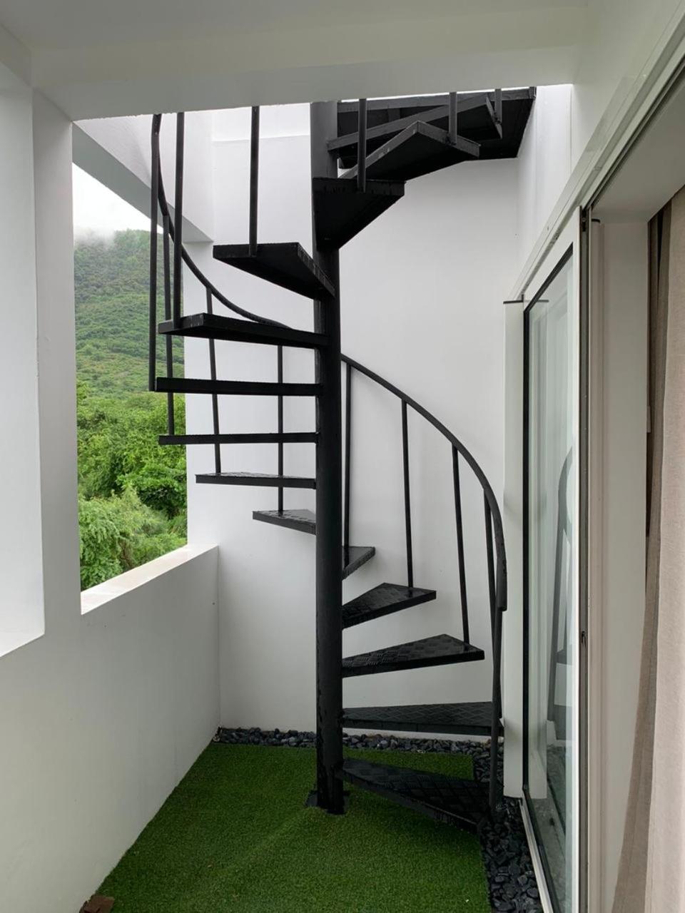 ELYMUS - Spacious 3-Bedroom Apartment With Private Rooftop and Balcony - Near Le Morne And Lagoon