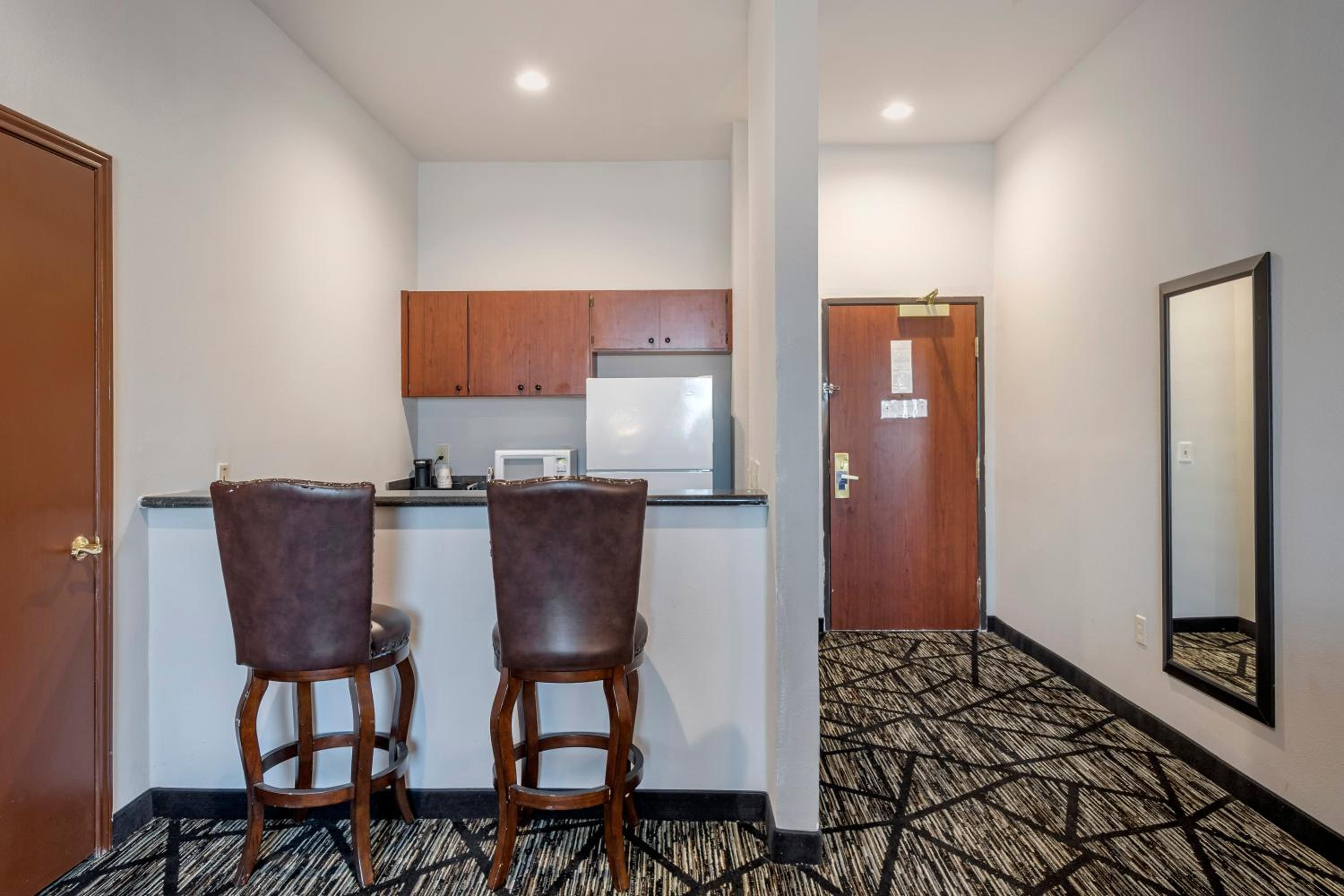 Best Western Plus McKinney Inn and Suites - Property Image 10
