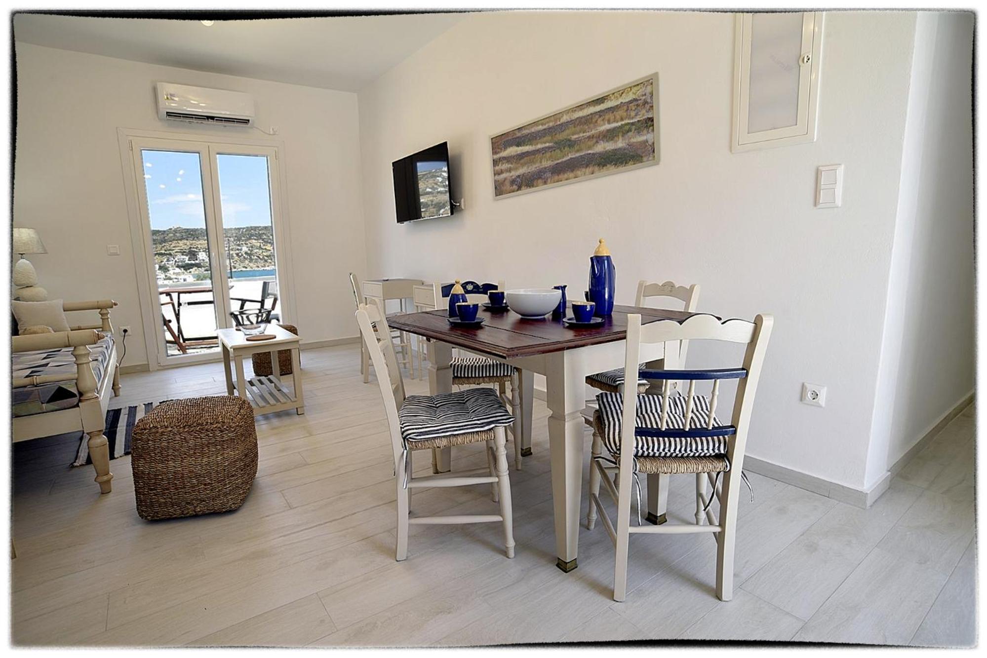 Theasis Sifnos Apartments