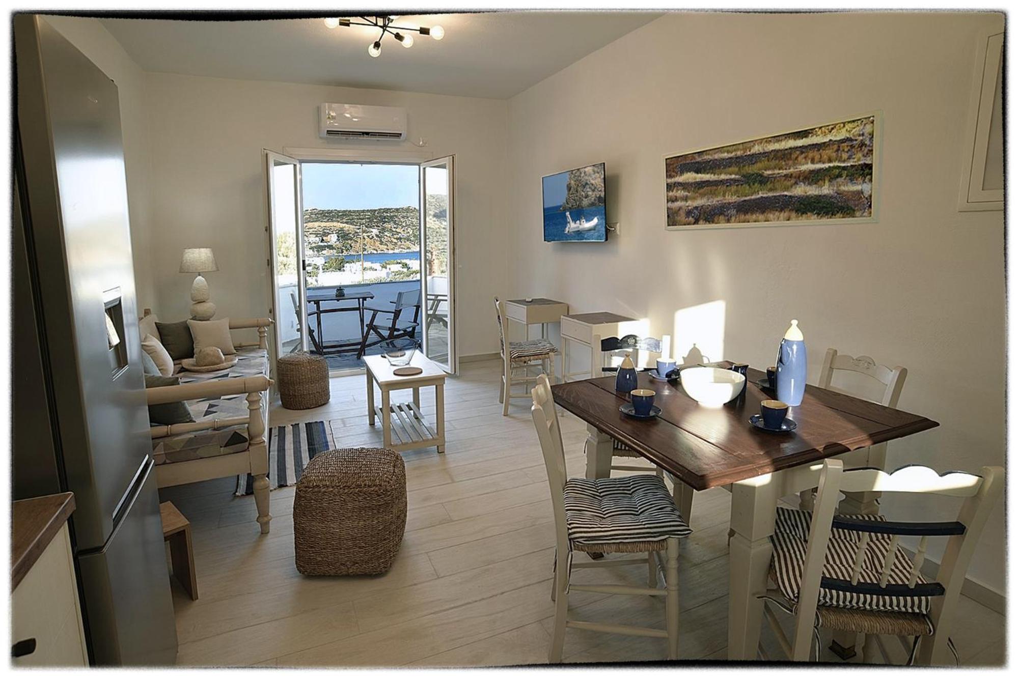 Theasis Sifnos Apartments