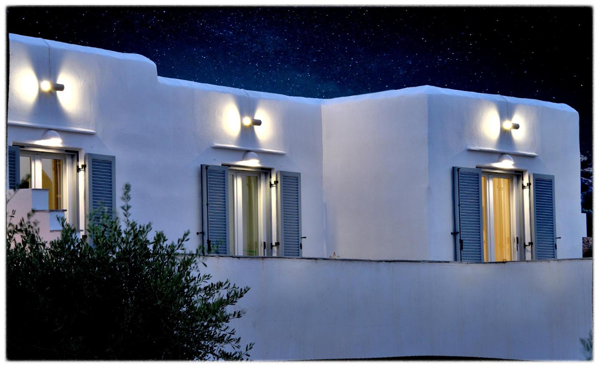 Theasis Sifnos Apartments