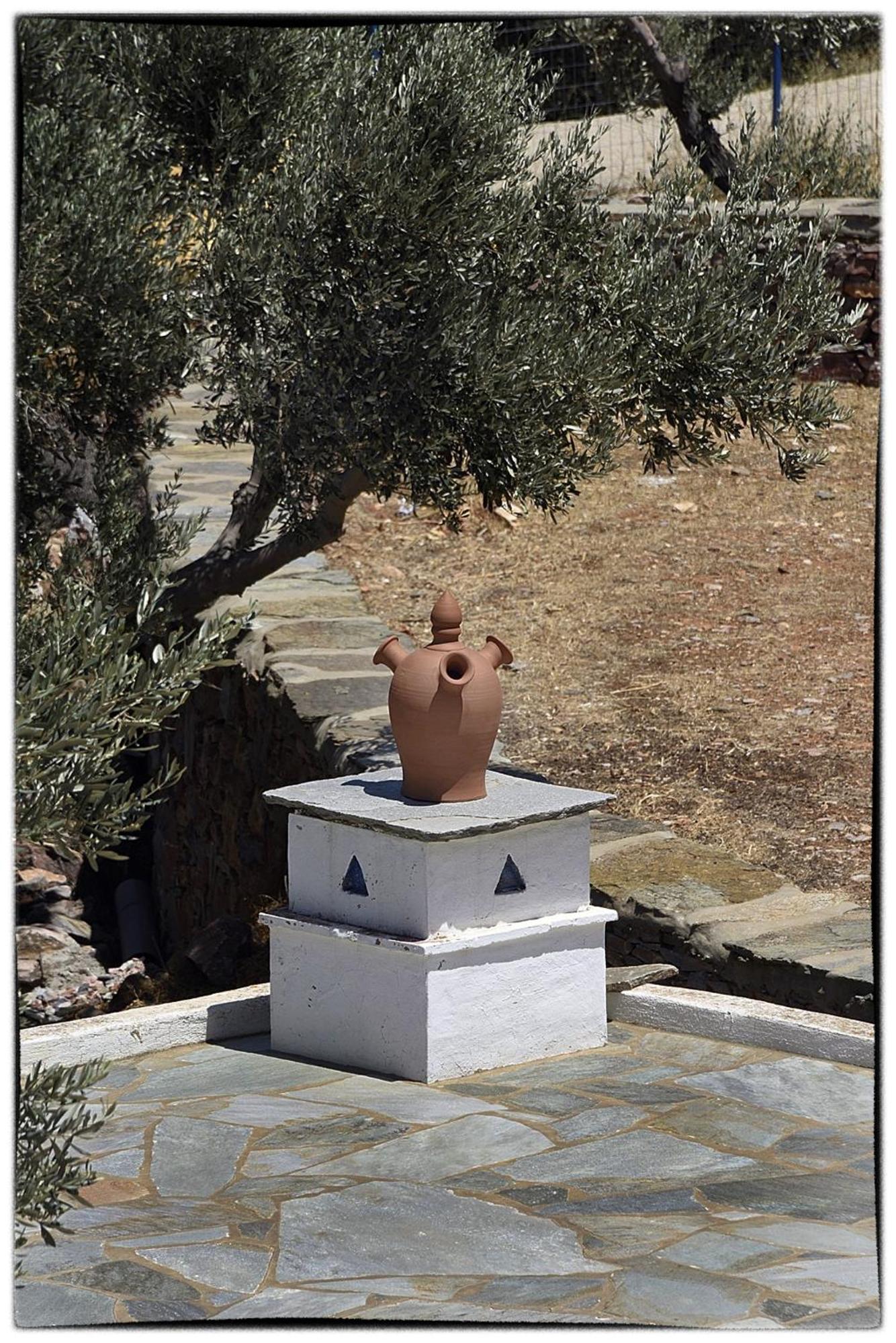 Theasis Sifnos Apartments