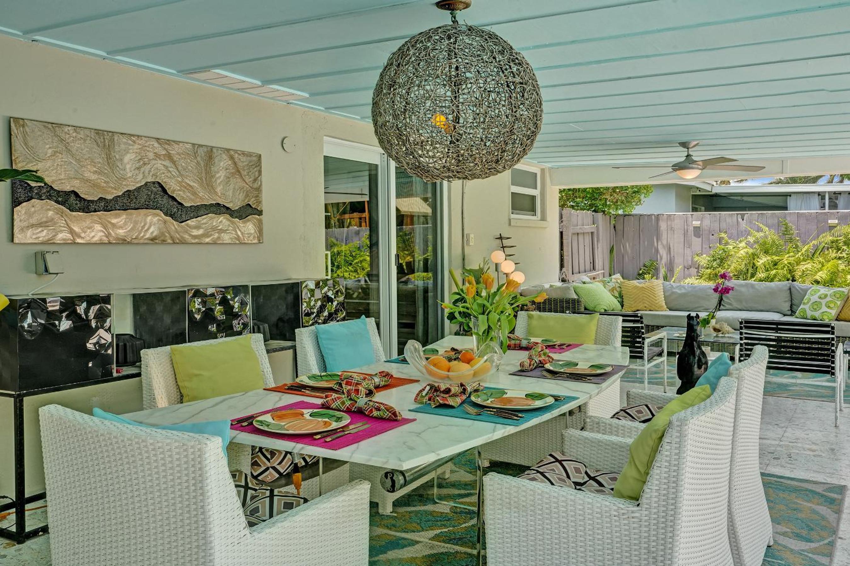 dining