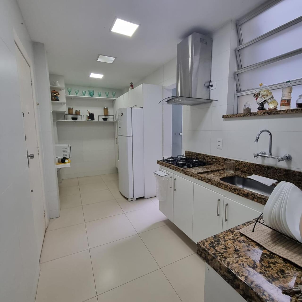 Apartamento em copacabana a 100 metros da praia