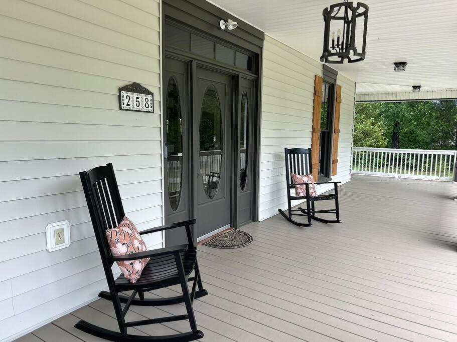 Victorian mini mansion near Lake Greenwood view 5