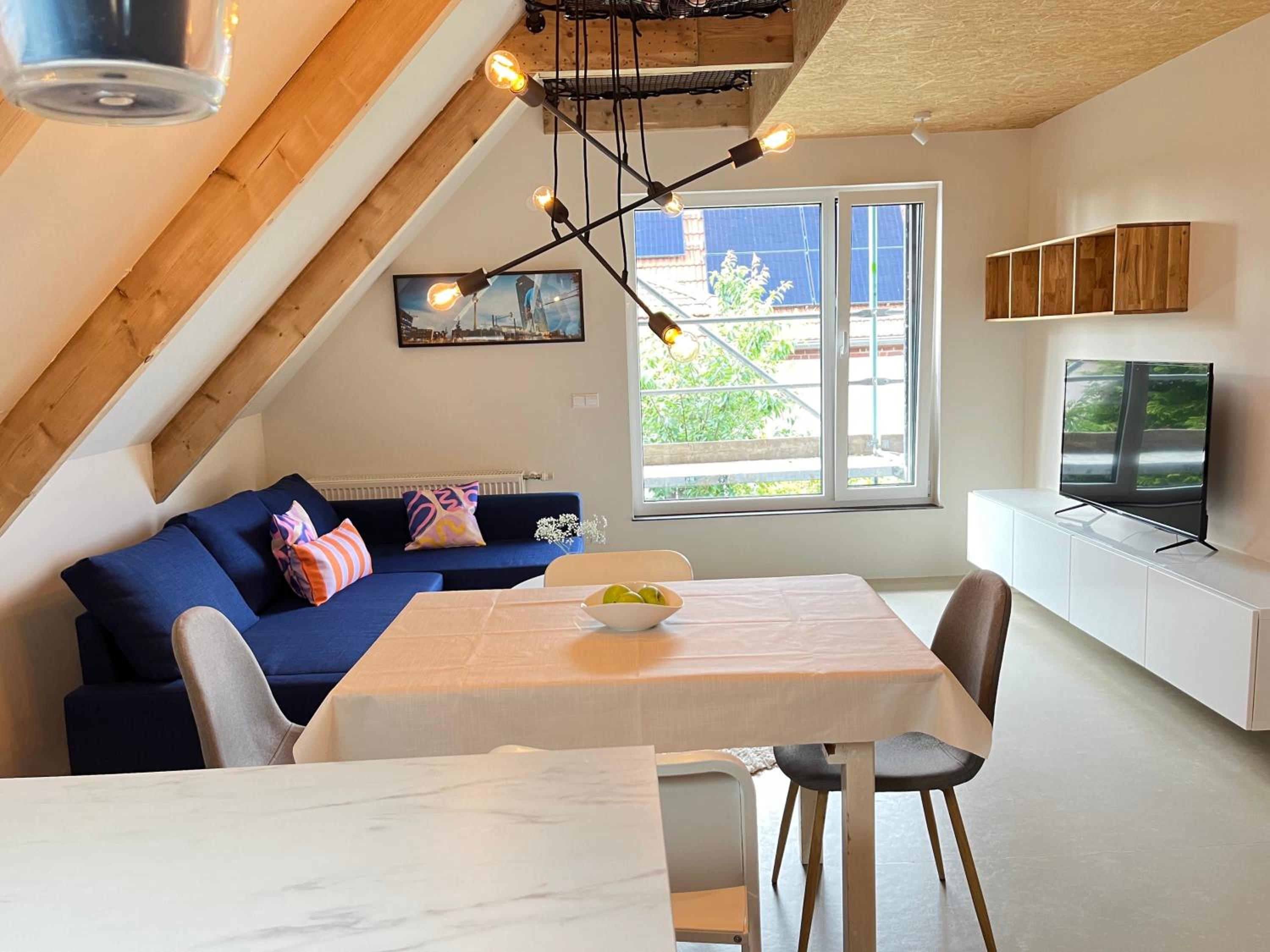 Bright Hideaway -70 sqm- near BER Airport