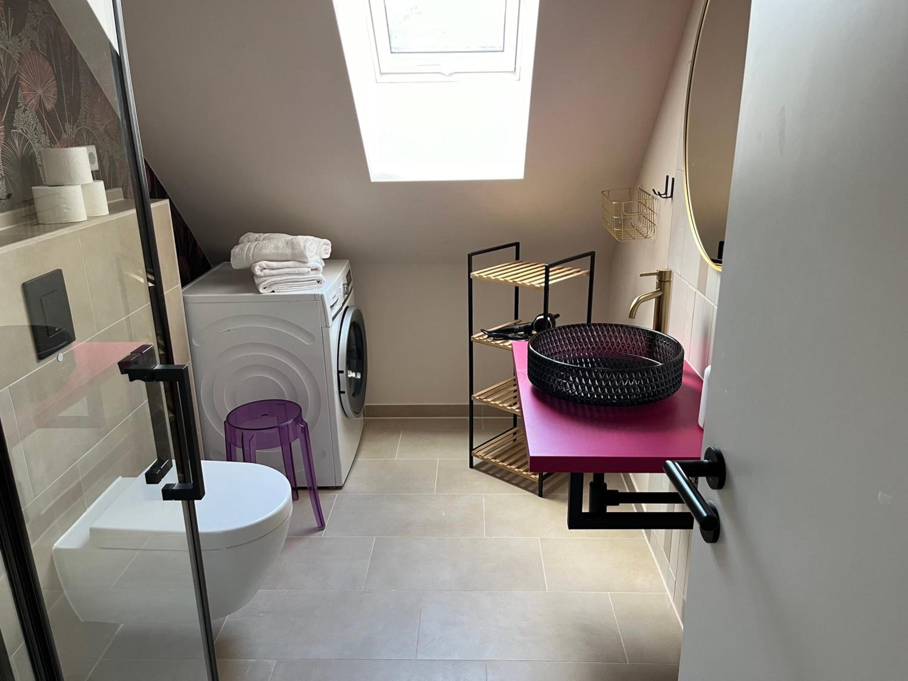 Bright Hideaway -70 sqm- near BER Airport