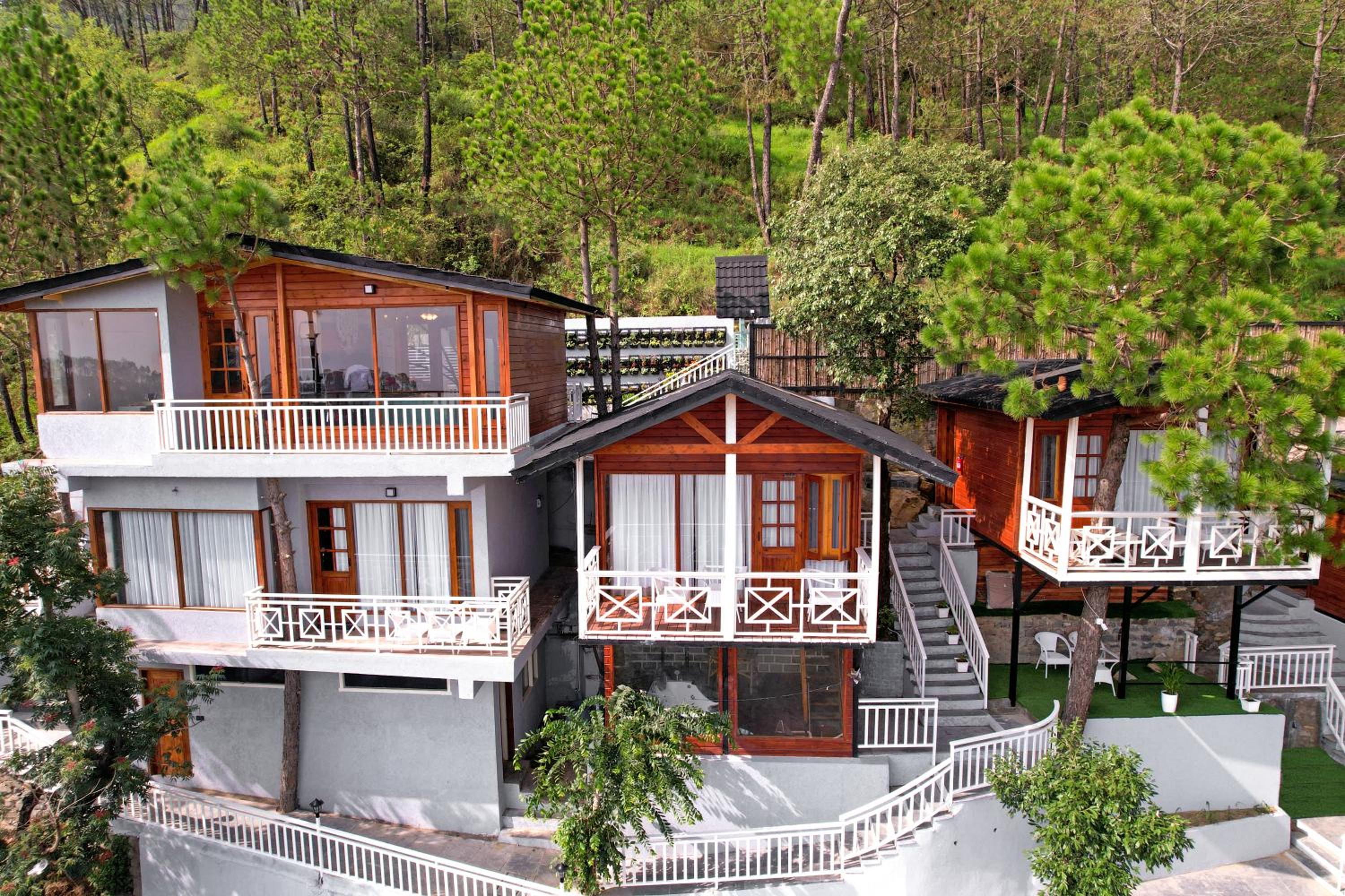 Koro Treehouse Resort Luxury Jacuzzi Cottages and Jacuzzi Villas view 3