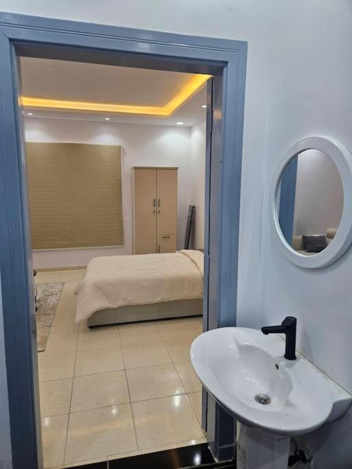 New Studio Apt Al Mounsiyah