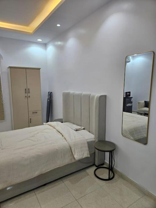 New Studio Apt Al Mounsiyah
