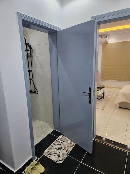 New Studio Apt Al Mounsiyah