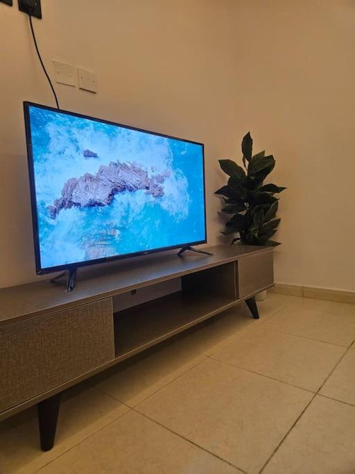 New Studio Apt Al Mounsiyah