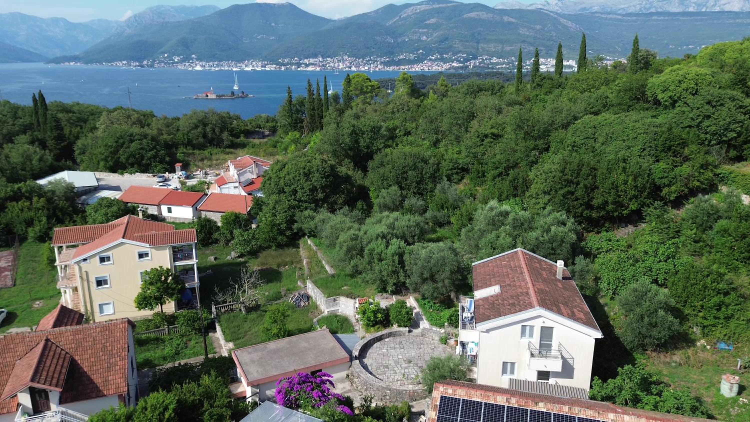 Stone Circle Apartments view 3