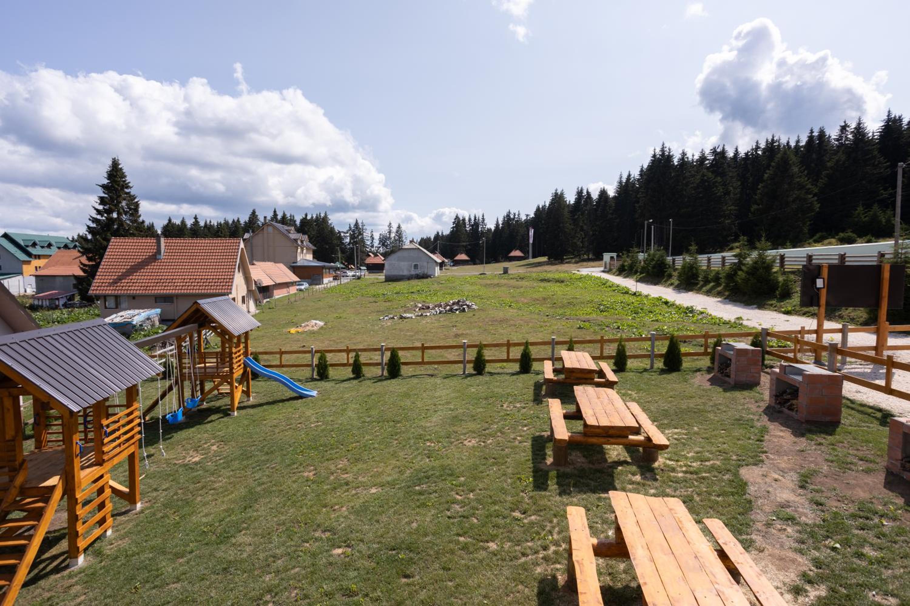 Photo 25