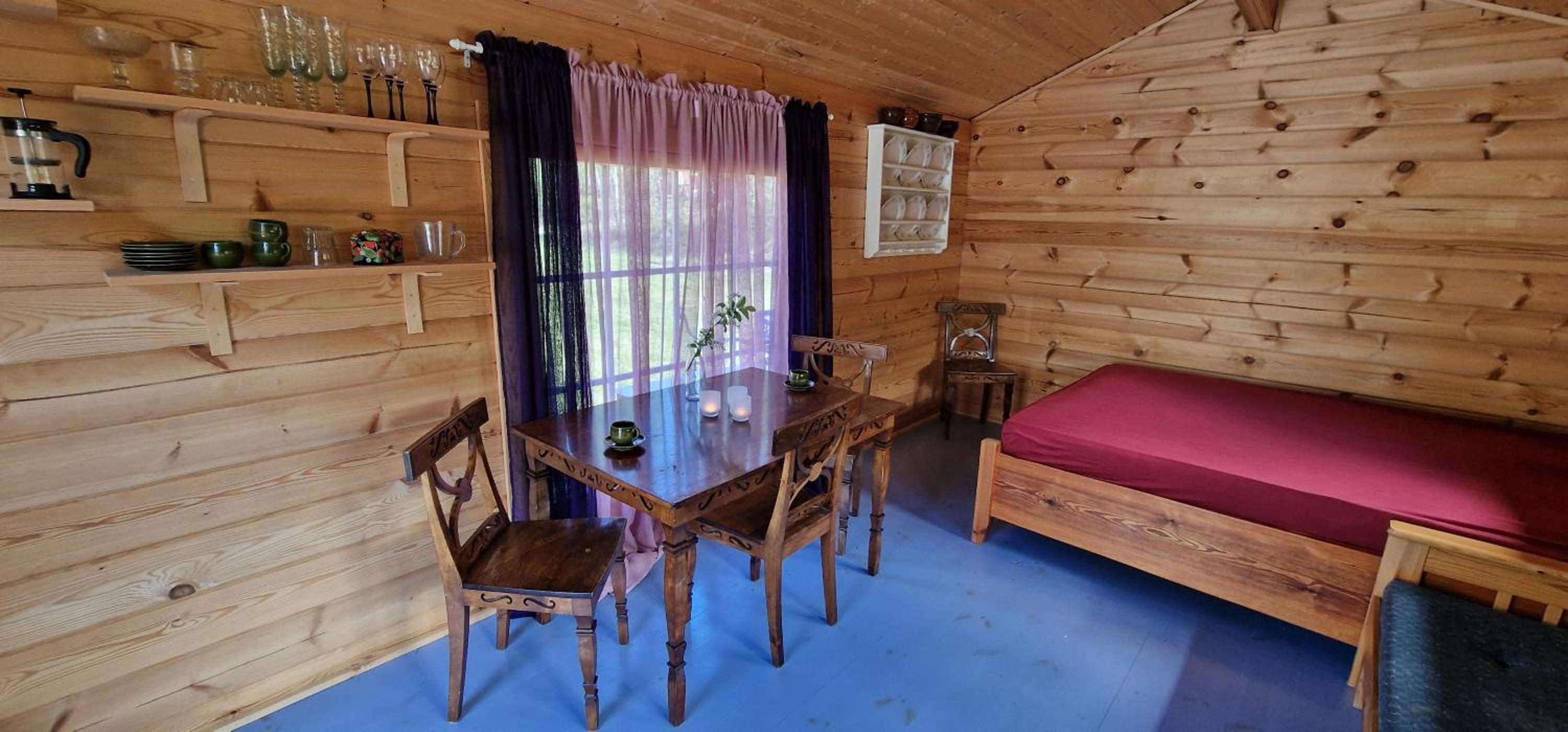 Rentukka - Sähköttömät Yöpymismökit - Off-grid Cottages