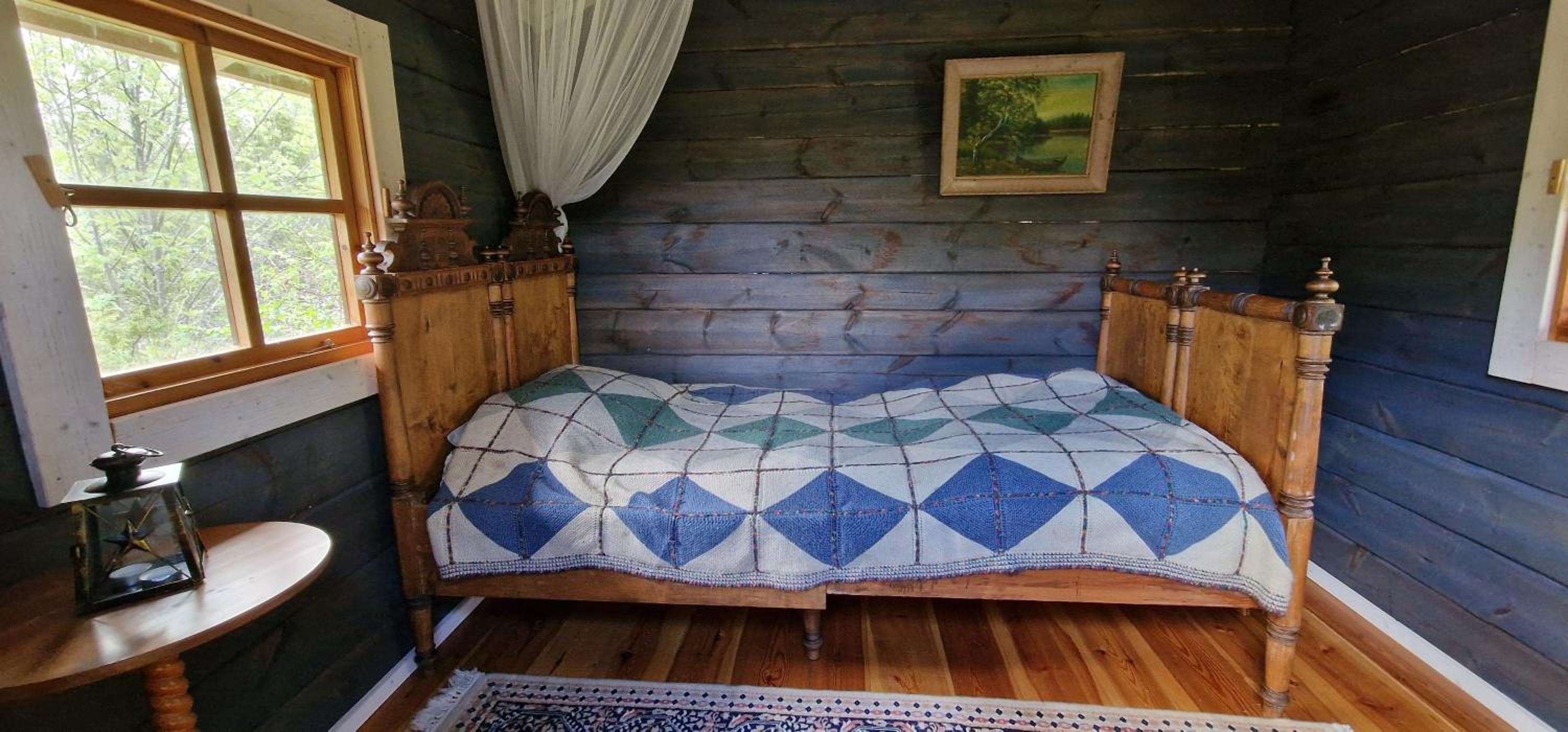 Rentukka - Sähköttömät Yöpymismökit - Off-grid Cottages