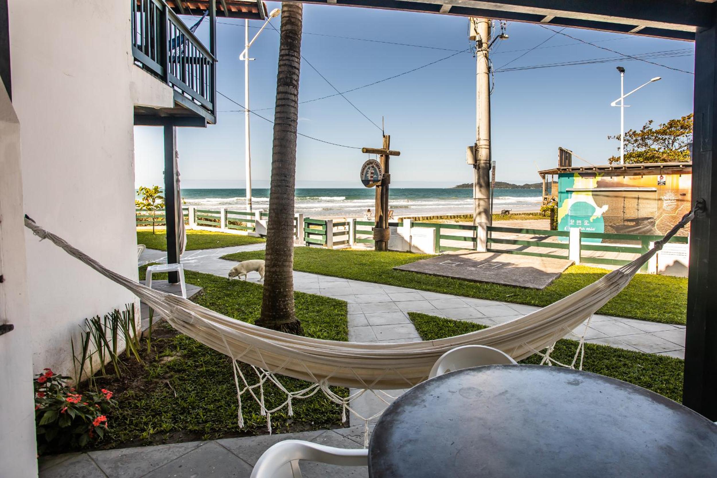Duplex No 04 de 3 quartos frente ao mar