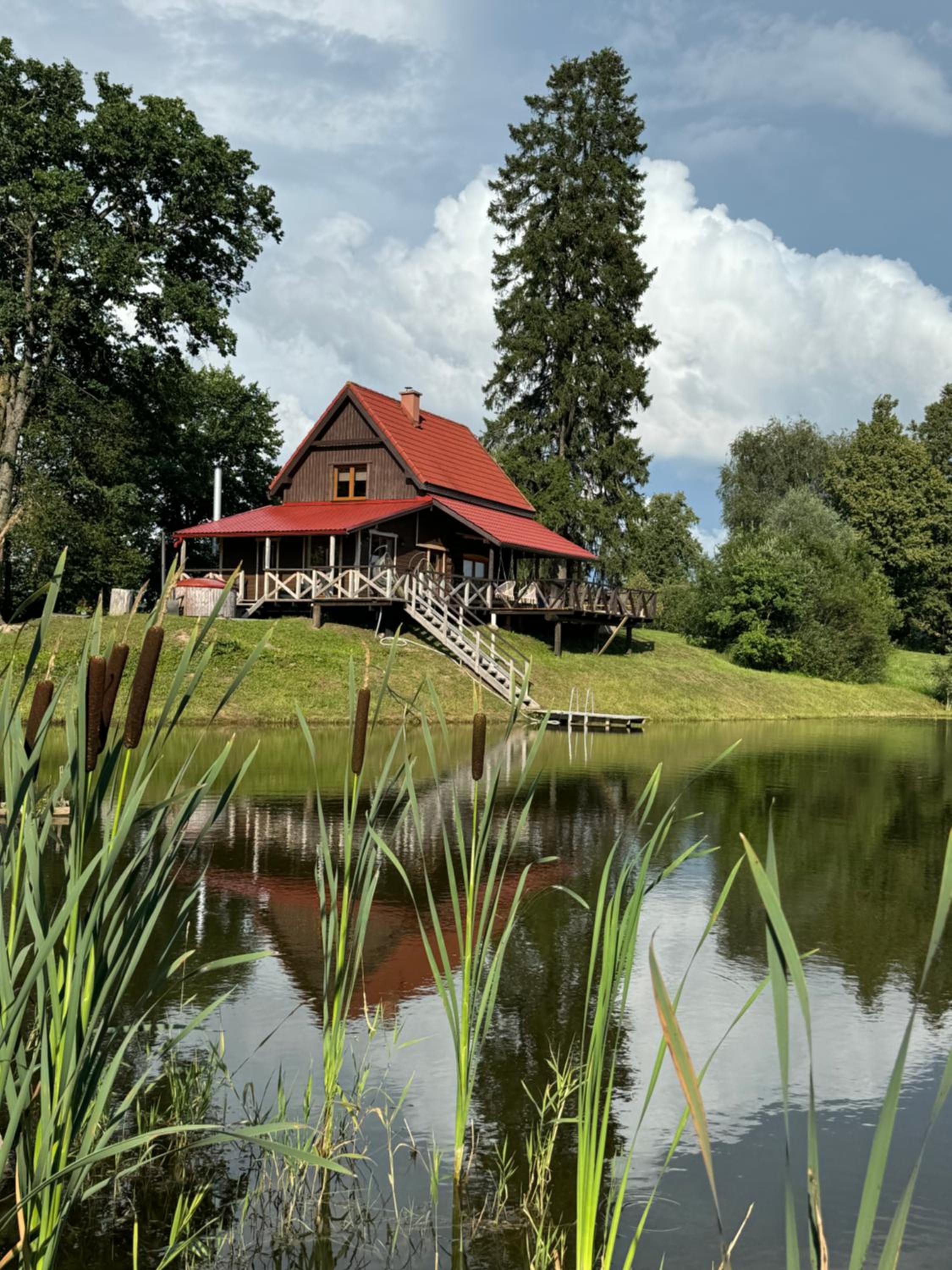 Hotel Brīvdienu māja Straumēni - Image 1