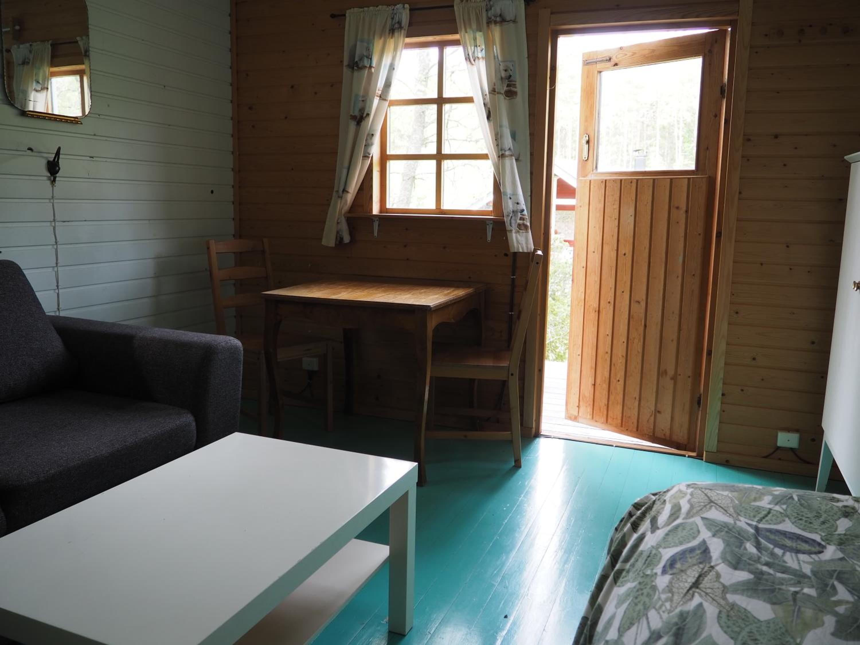 Rentukka - Sähköttömät Yöpymismökit - Off-grid Cottages