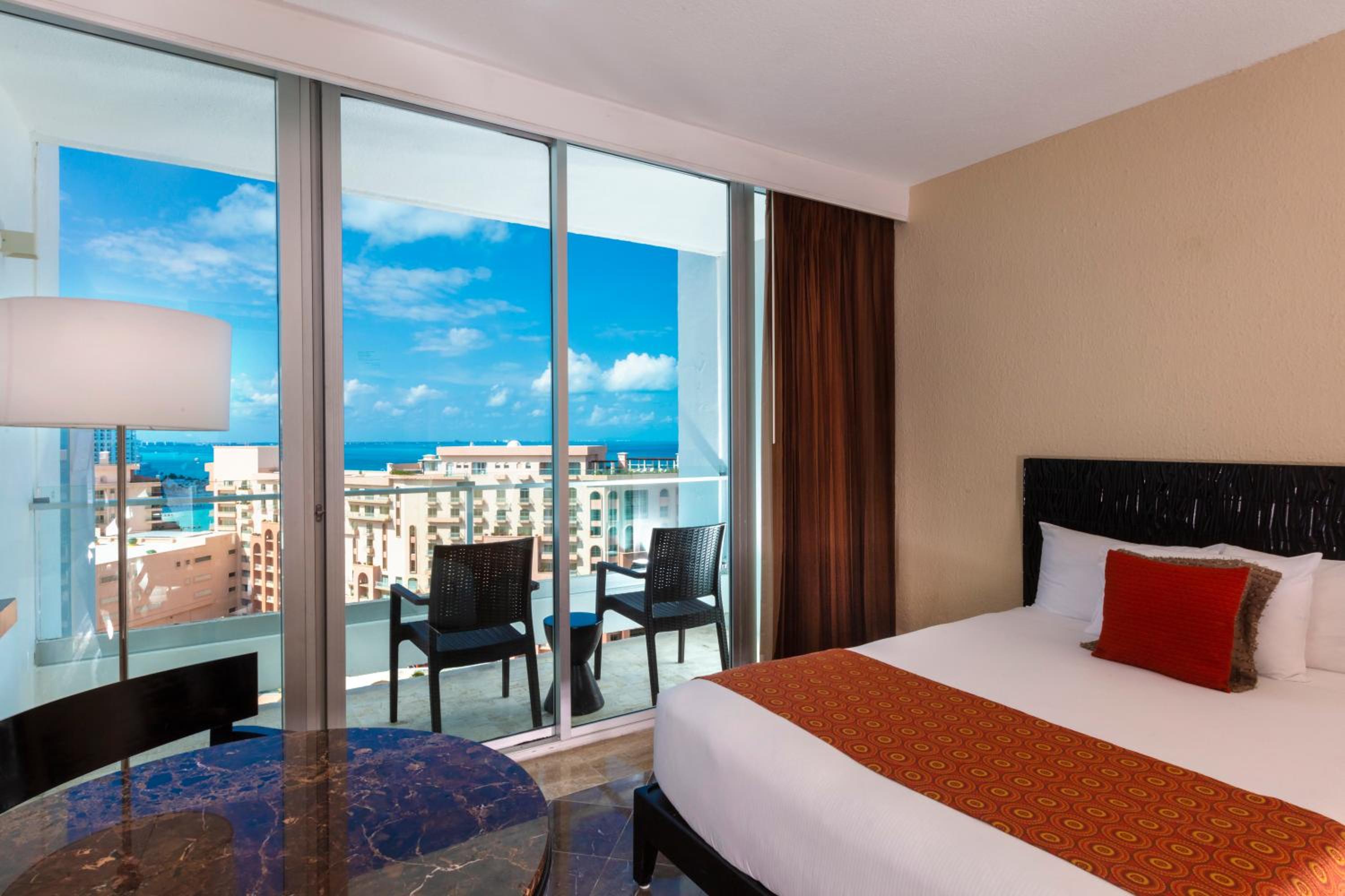 Krystal Grand Cancun All Inclusive