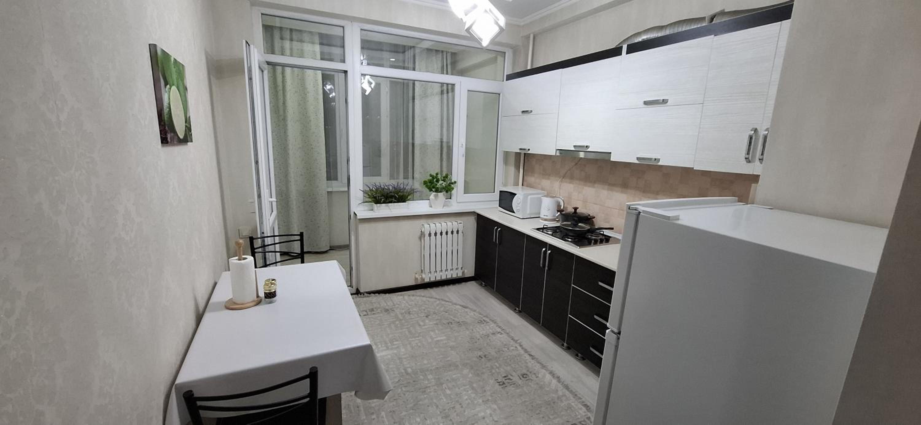 Elite Apartment in Downtown Bishkek view 5
