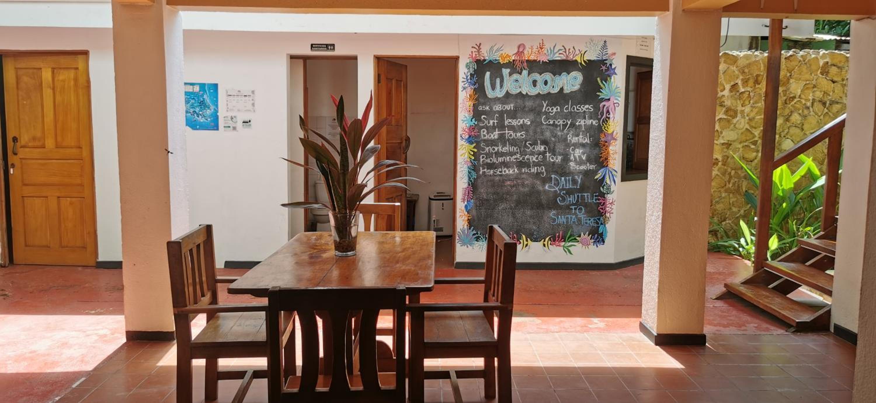 Tajalin Hostel - Montezuma Beach, Central location!