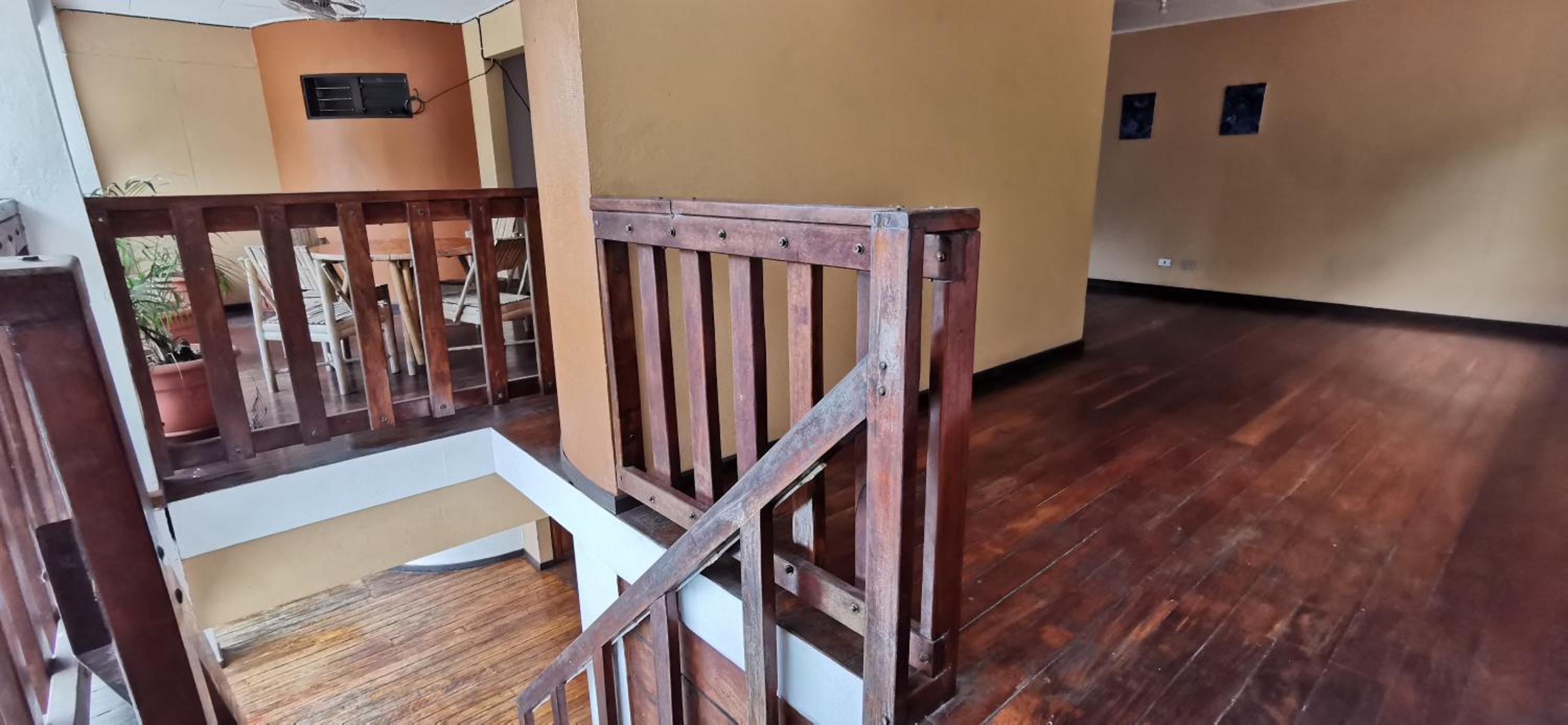 Tajalin Hostel - Montezuma Beach, Central location!