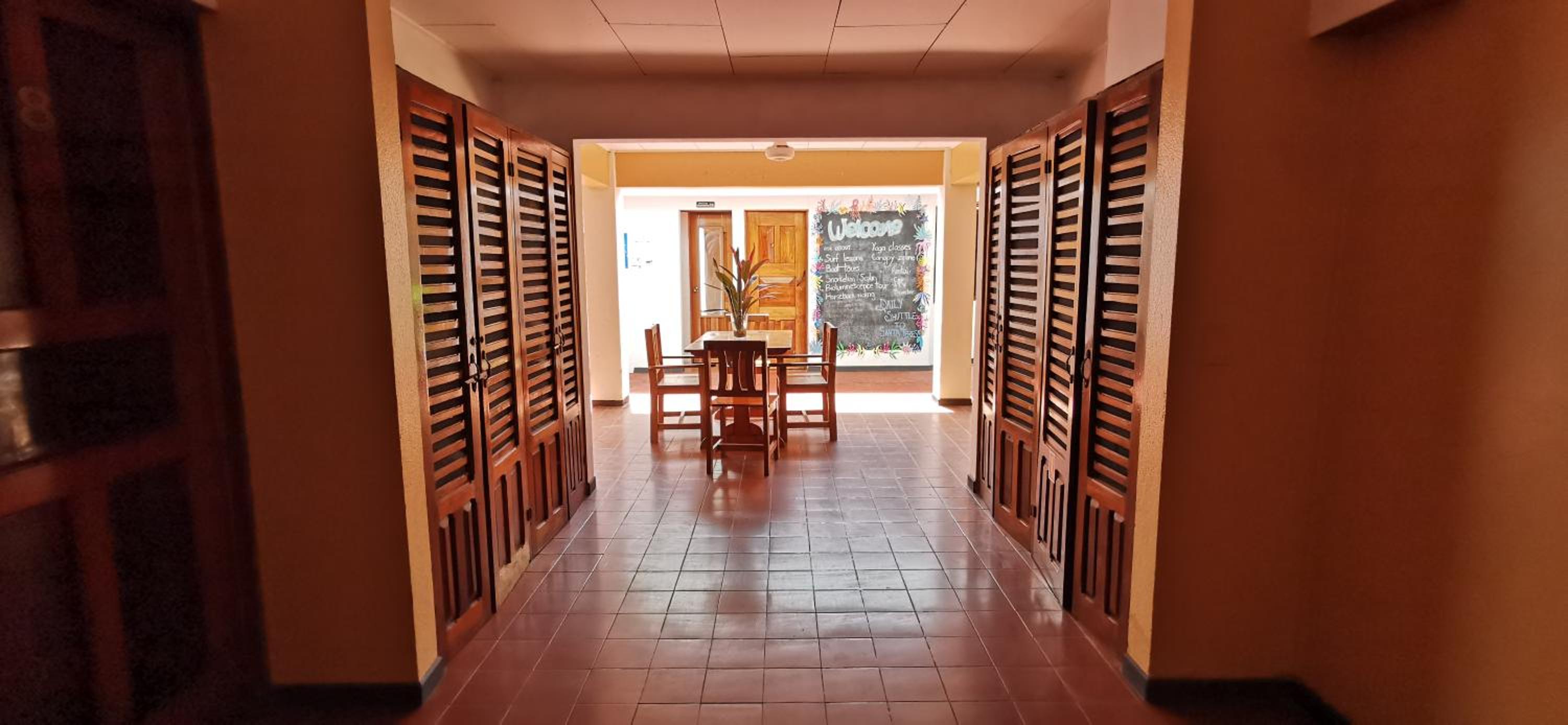 Tajalin Hostel - Montezuma Beach, Central location!