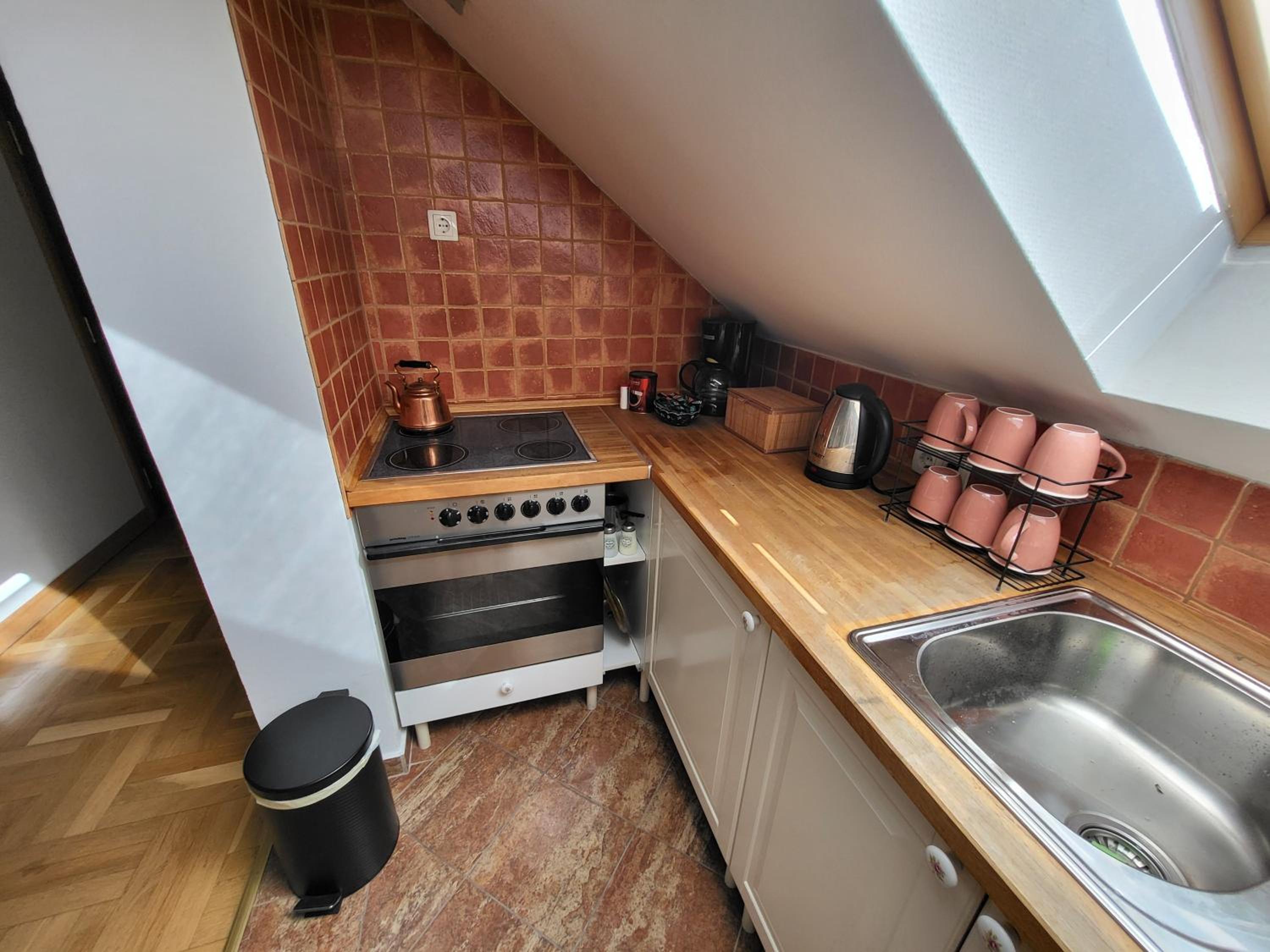 Residence Apartments Hari Sarajevo, Spacy Apartments, Free parking, Aircondition, Airport 1,5 km