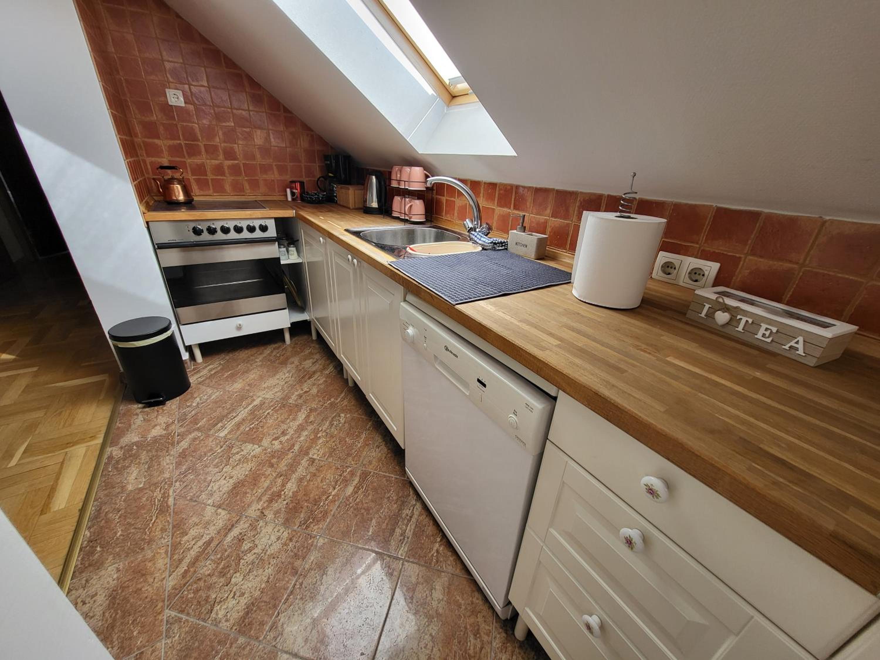 Residence Apartments Hari Sarajevo, Spacy Apartments, Free parking, Aircondition, Airport 1,5 km