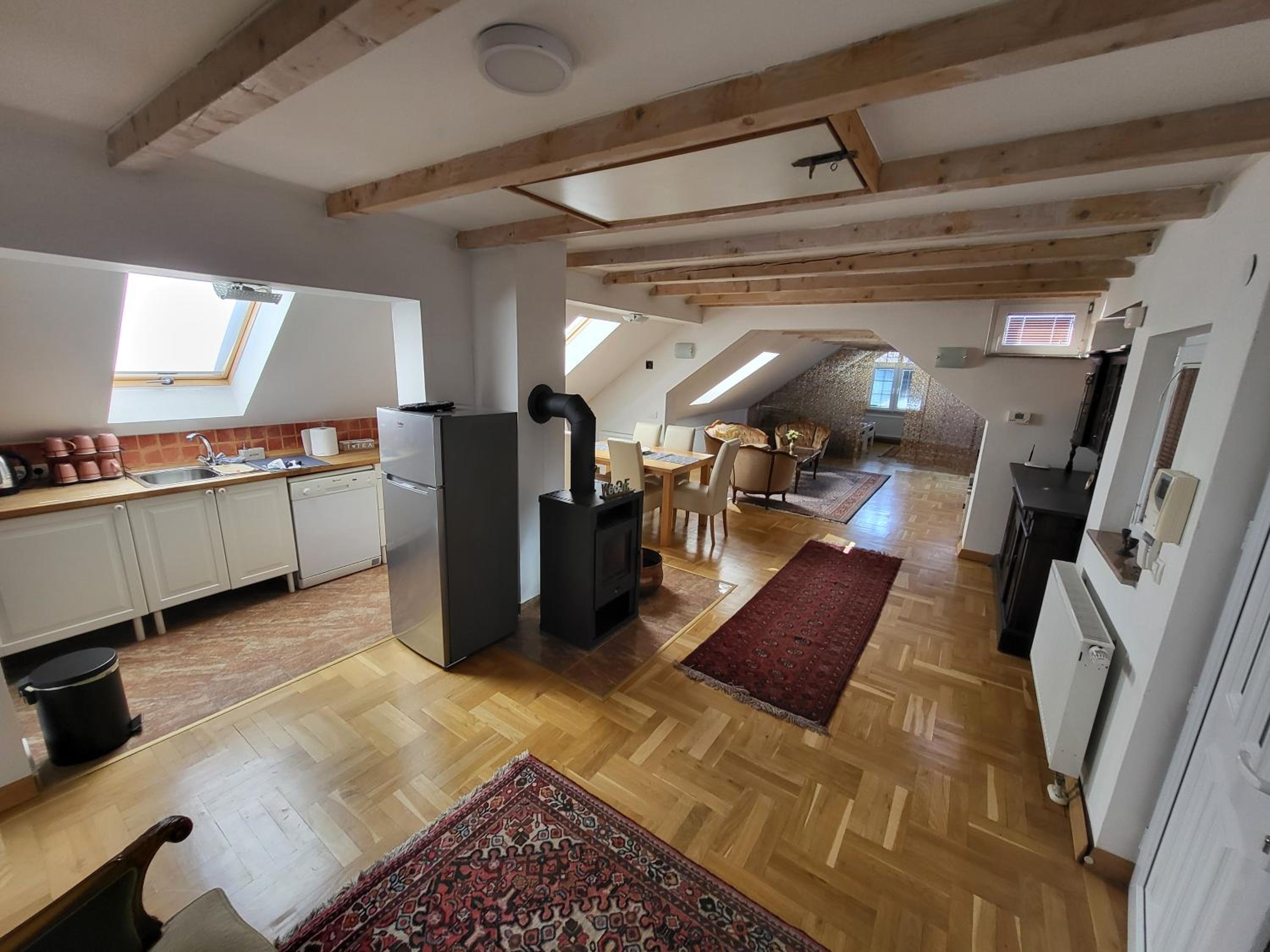 Residence Apartments Hari Sarajevo, Spacy Apartments, Free parking, Aircondition, Airport 1,5 km