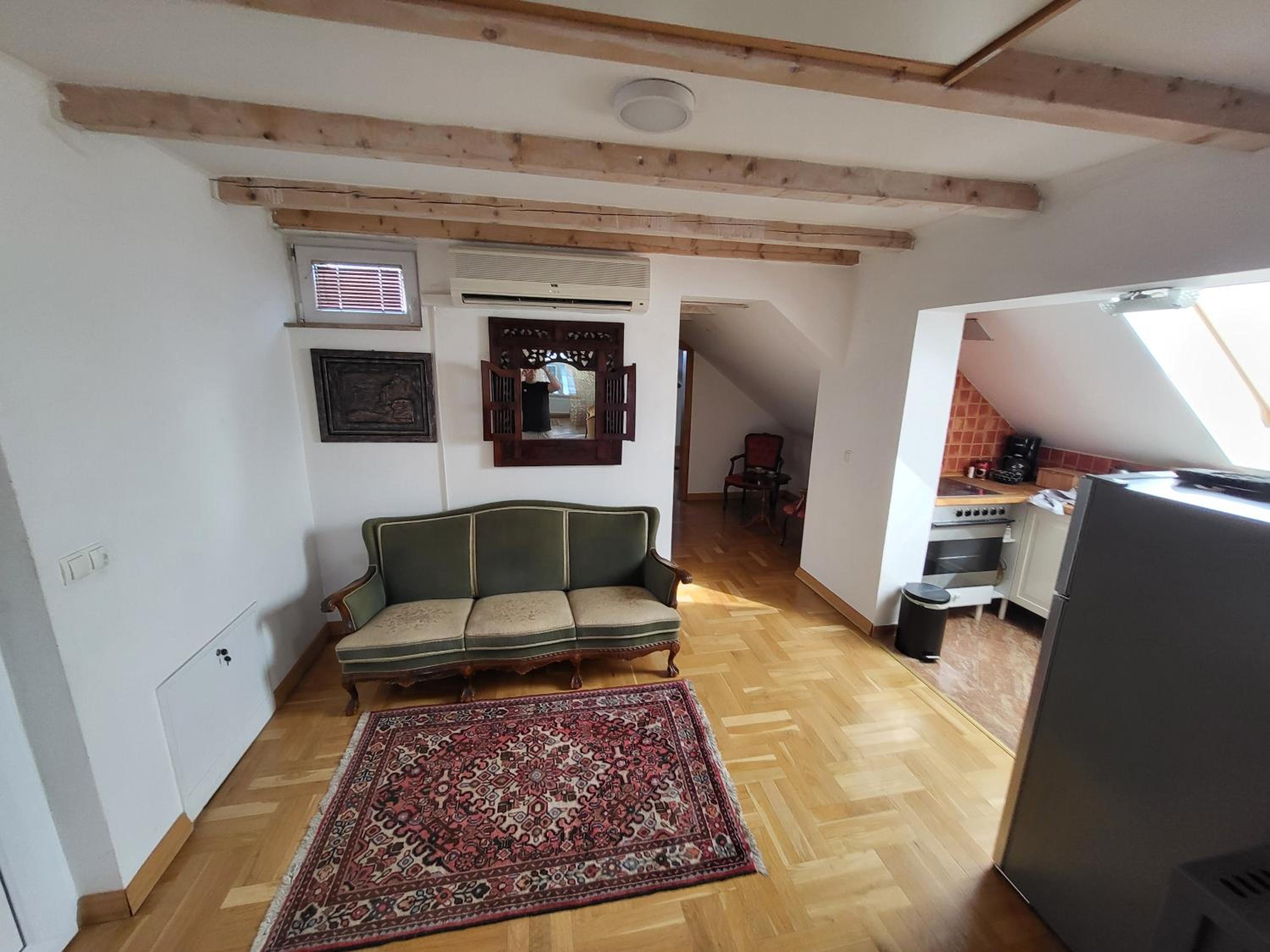 Residence Apartments Hari Sarajevo, Spacy Apartments, Free parking, Aircondition, Airport 1,5 km