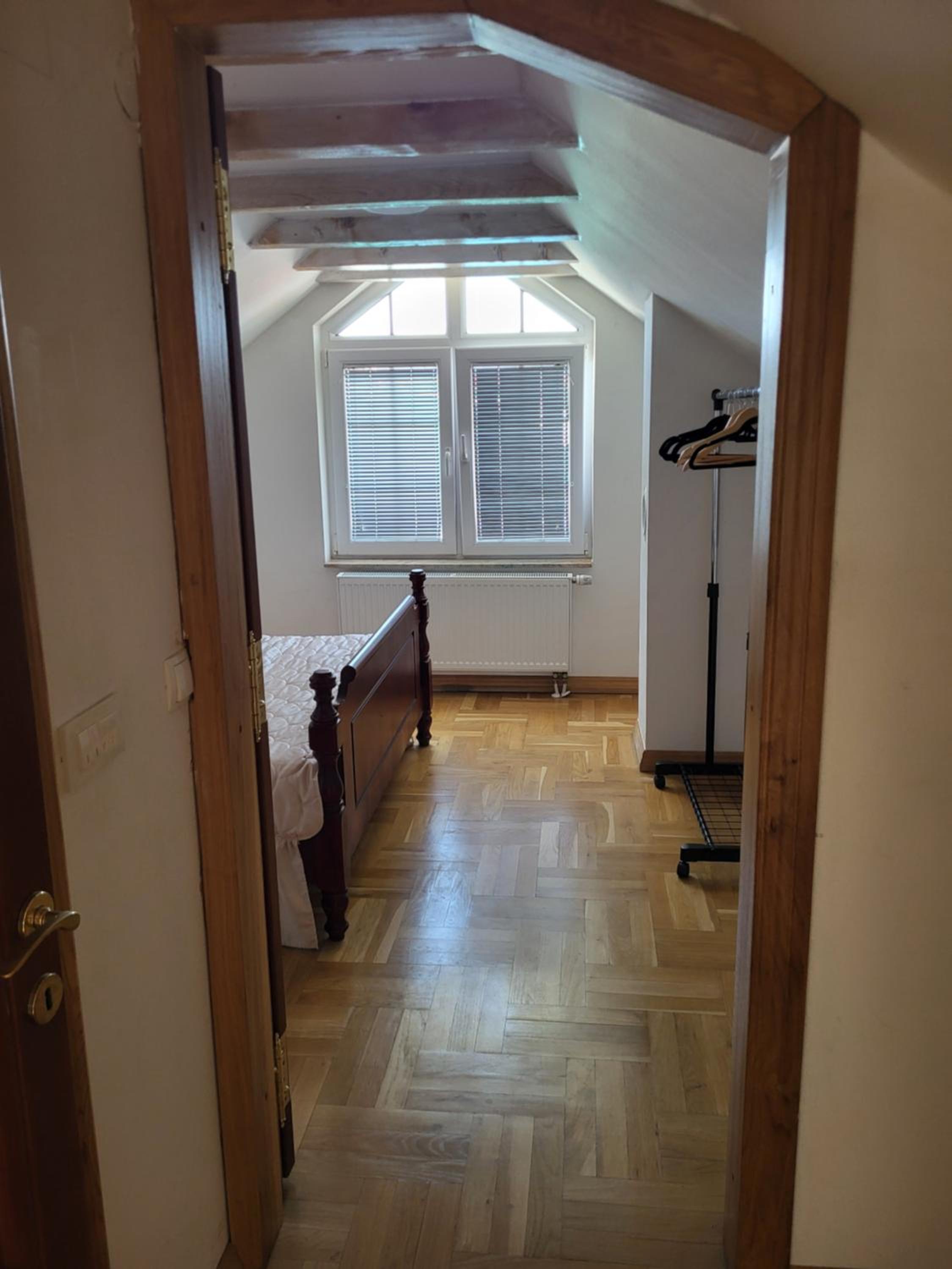 Residence Apartments Hari Sarajevo, Spacy Apartments, Free parking, Aircondition, Airport 1,5 km