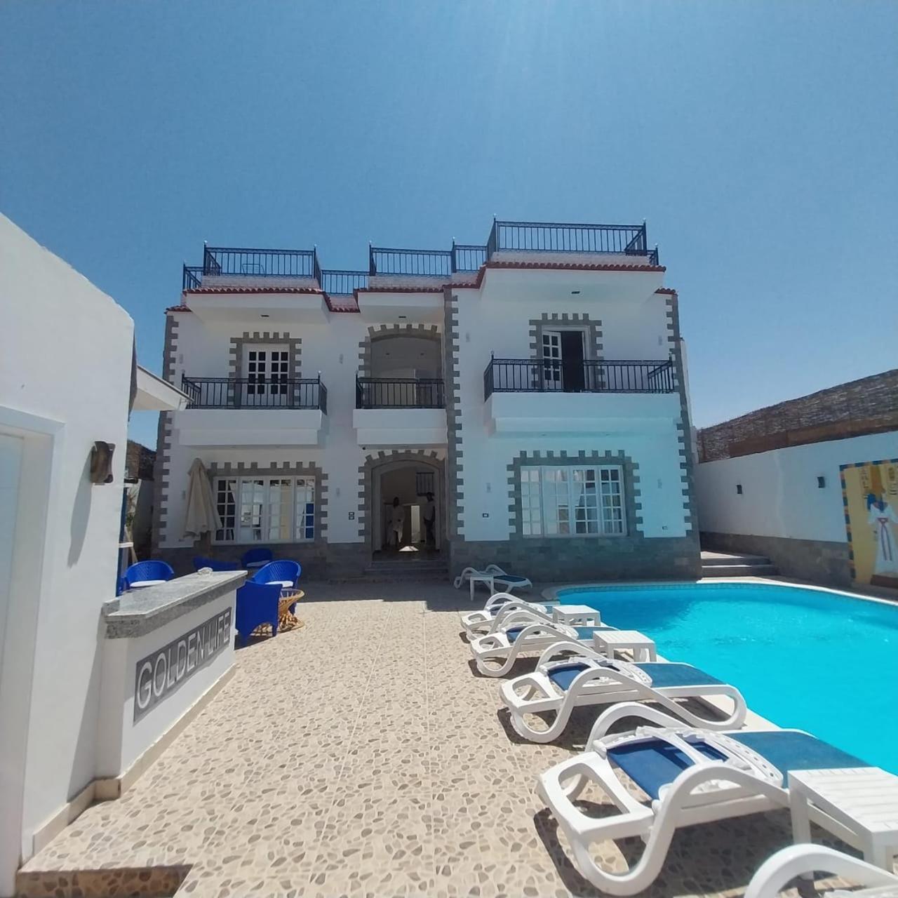 Villa golden life apartments, new property with pool access