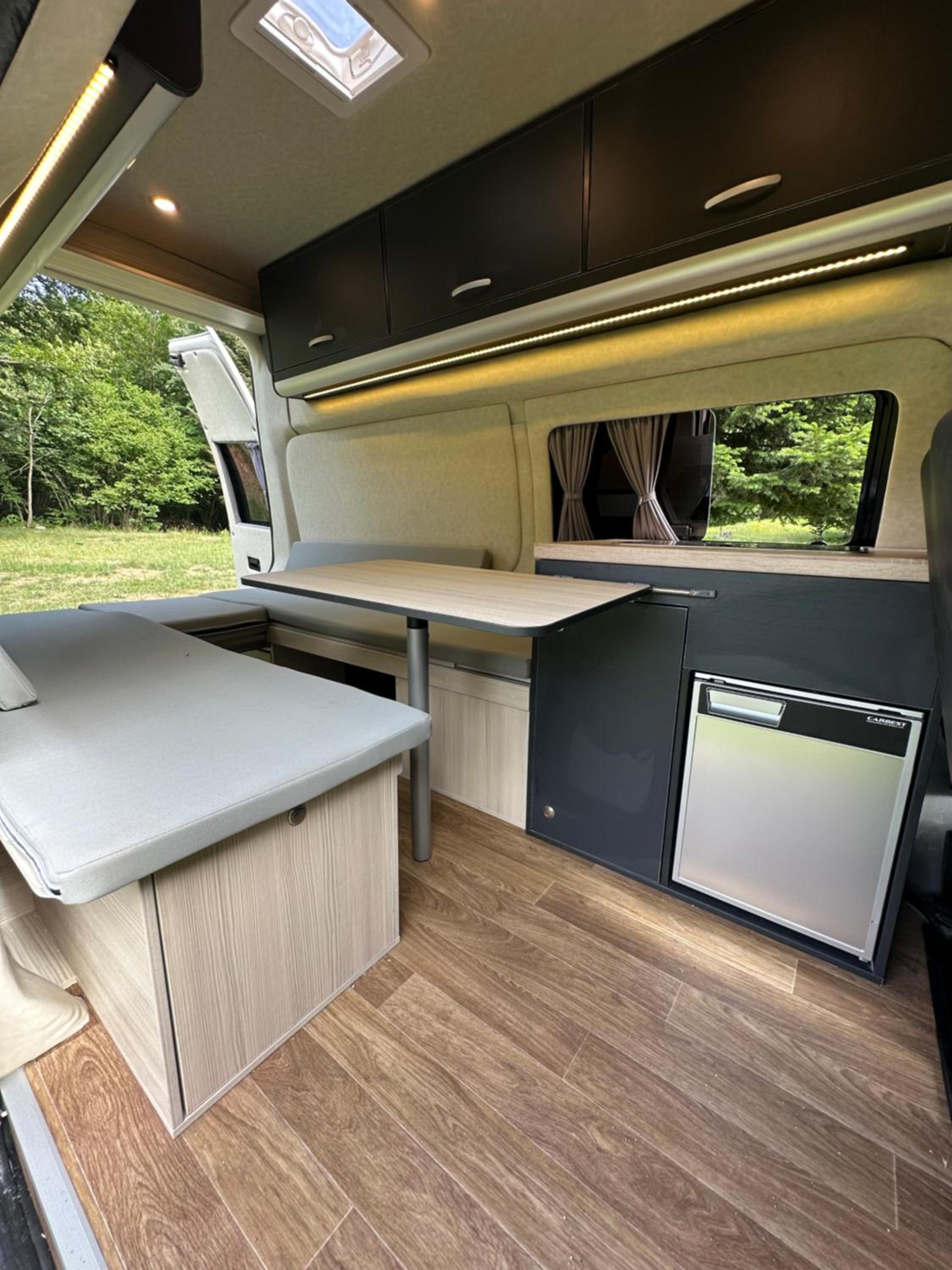 MonteNomad Campervan view 4