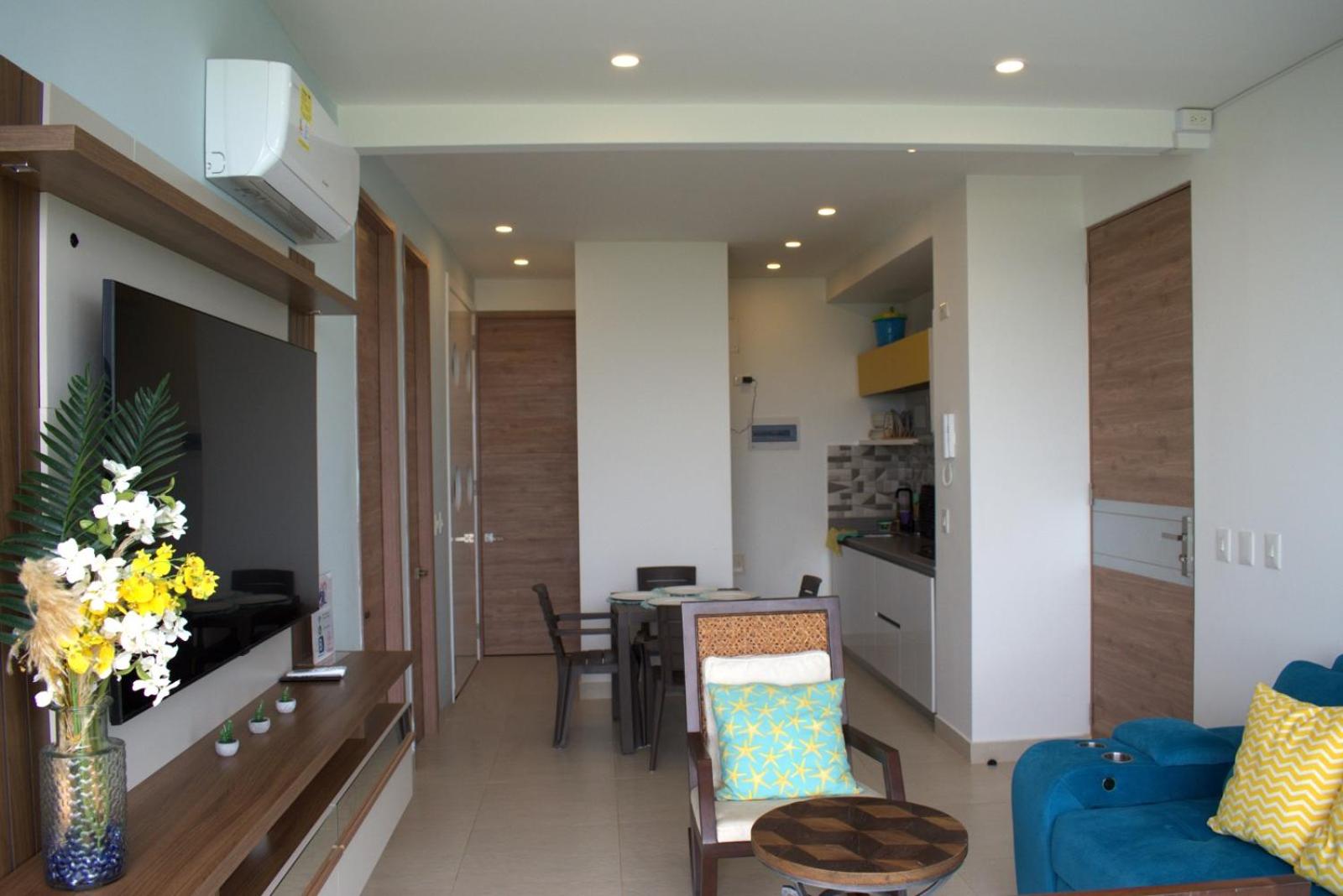 Magico Apartamento con Piscina 2 Habitaciones SM73