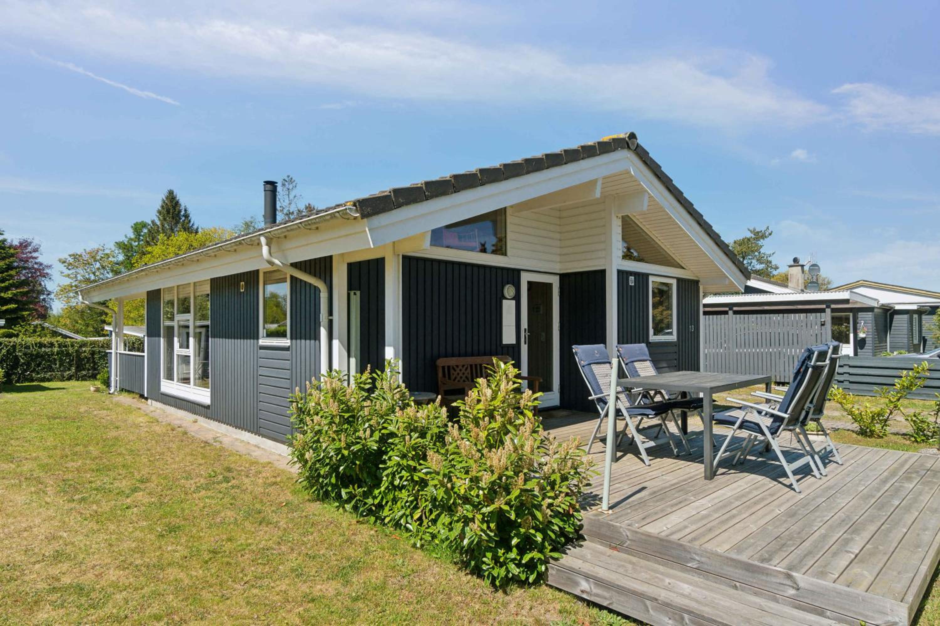 Cozy Holiday Home Close To Marielyst Beach