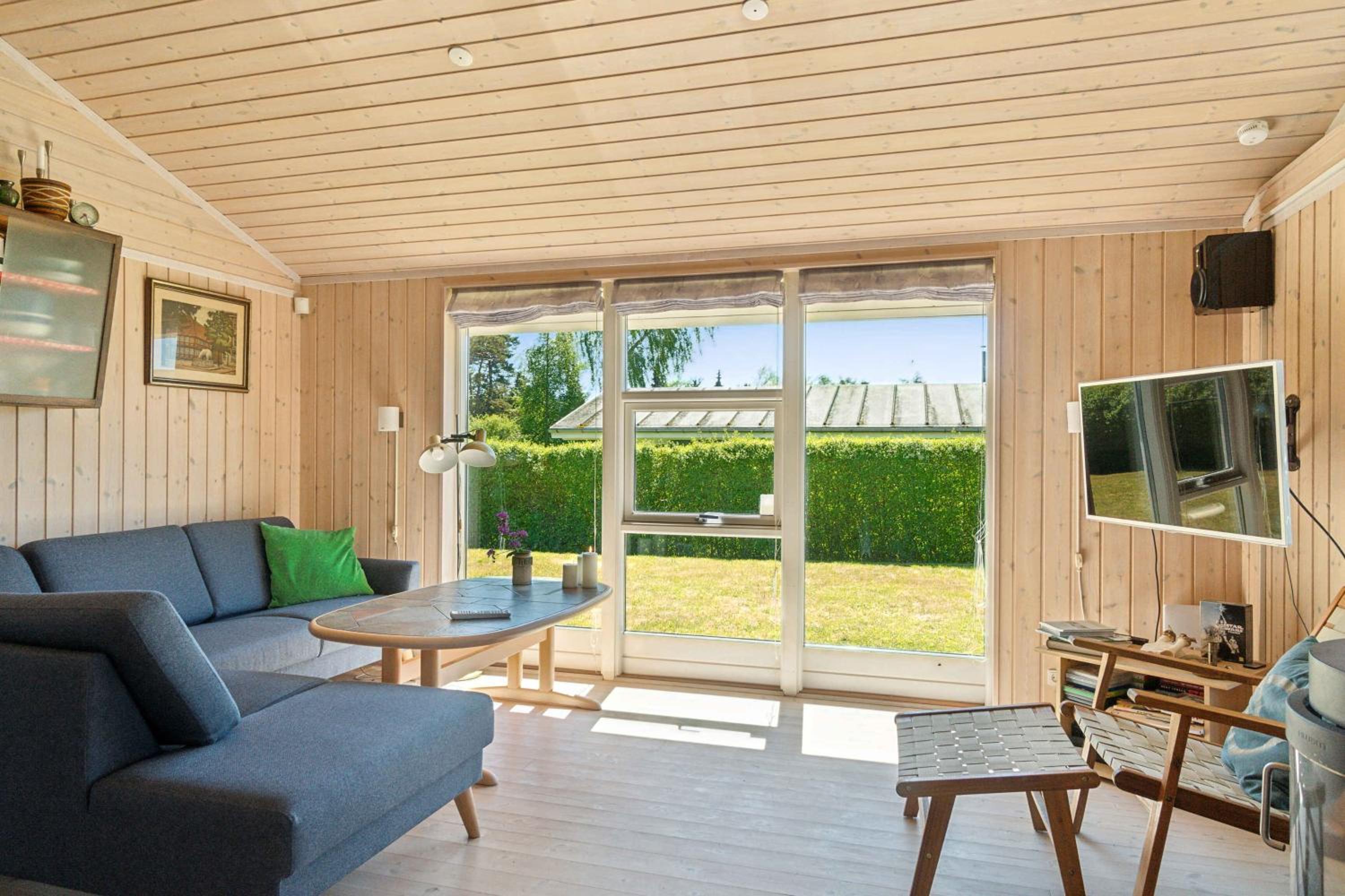 Cozy Holiday Home Close To Marielyst Beach