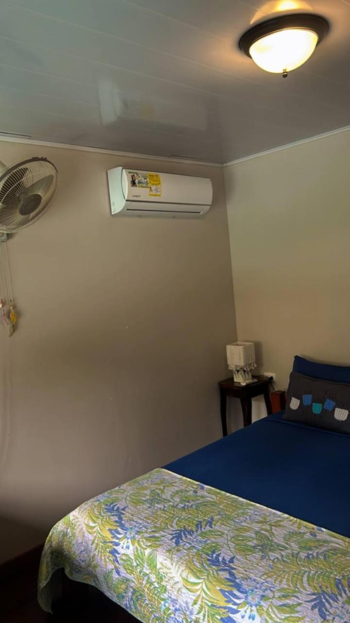 Casita happy feet and tours corcovado