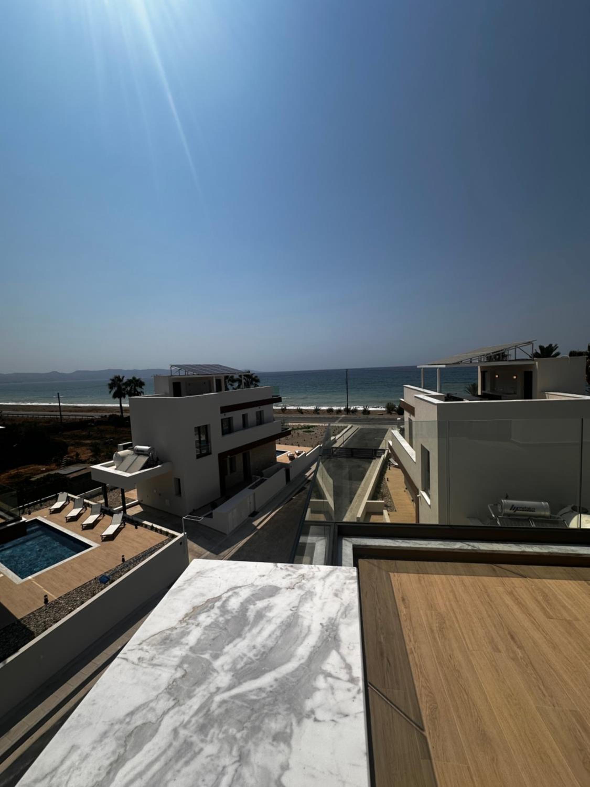 Santa Barbara Seafront villas w jacuzzi pool
