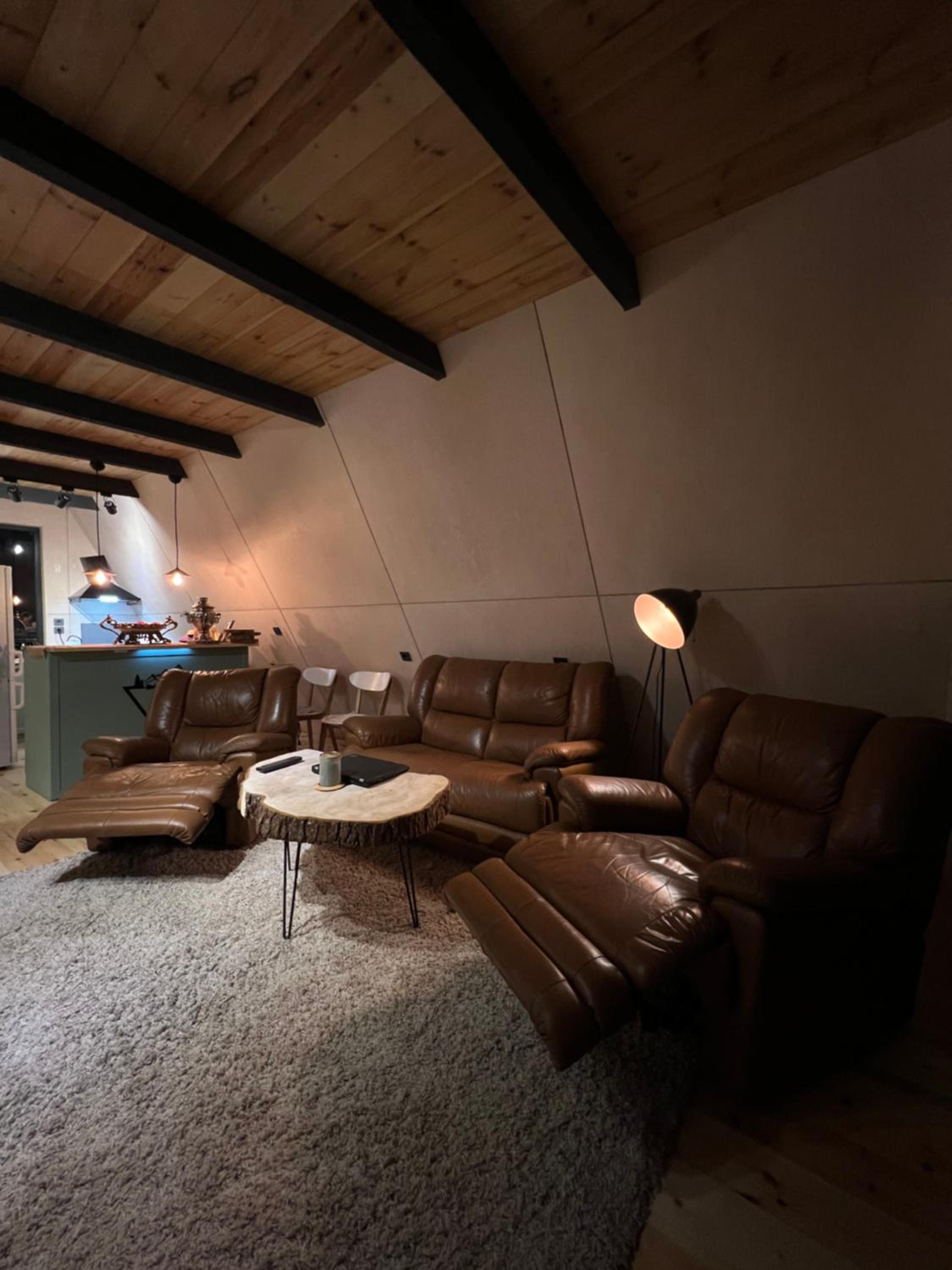 Bakhmaro A-frame view 3