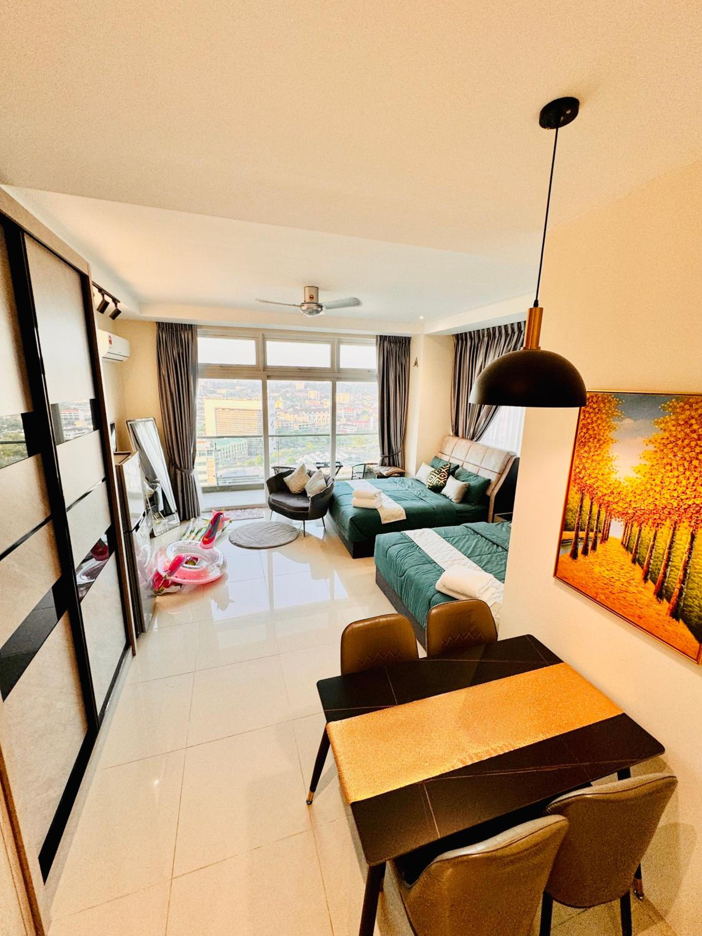 Riverine High Floor Luxury Stay 4 pax Waterfront View from Balcony photo 5