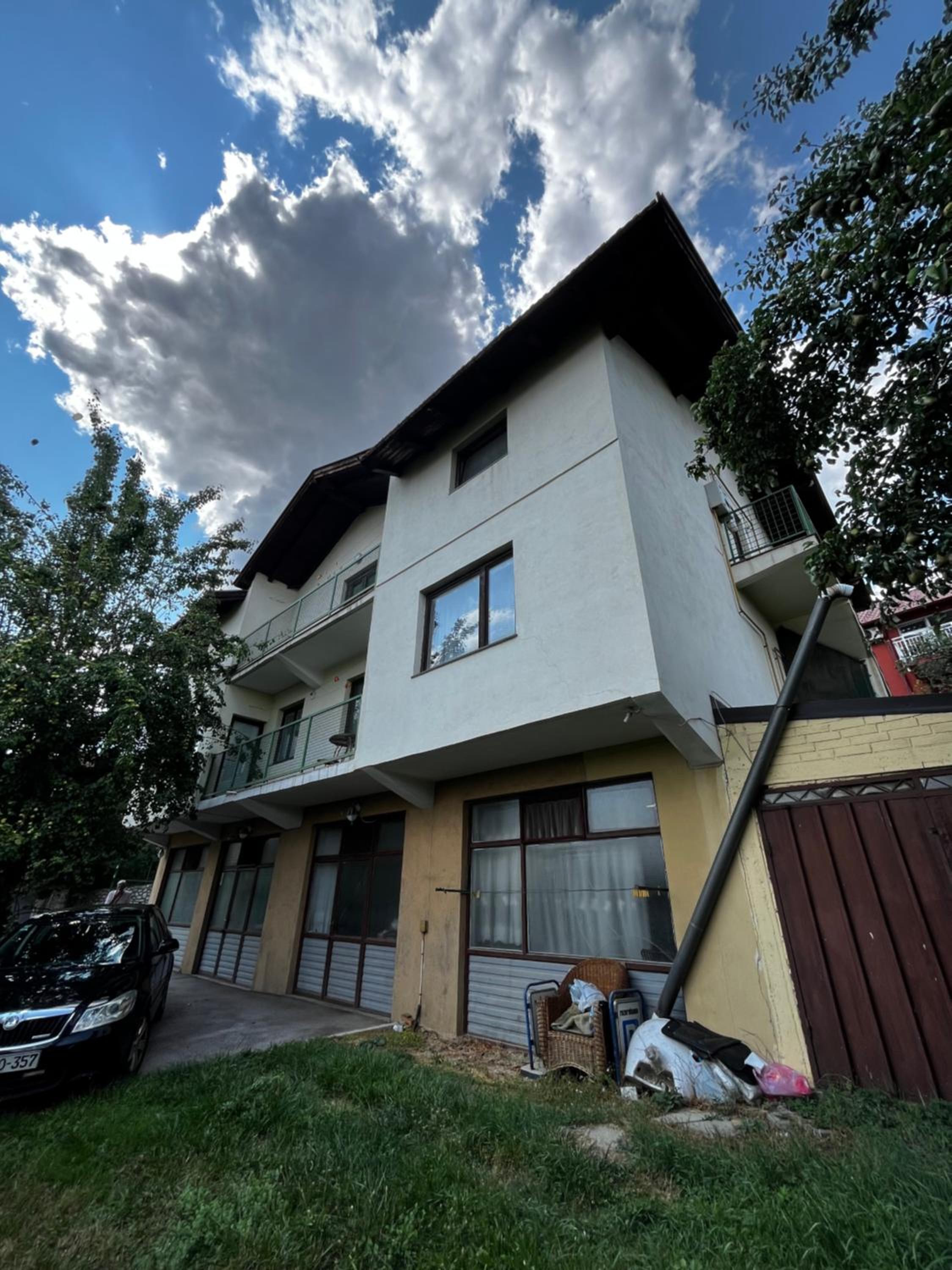 Pear House 2