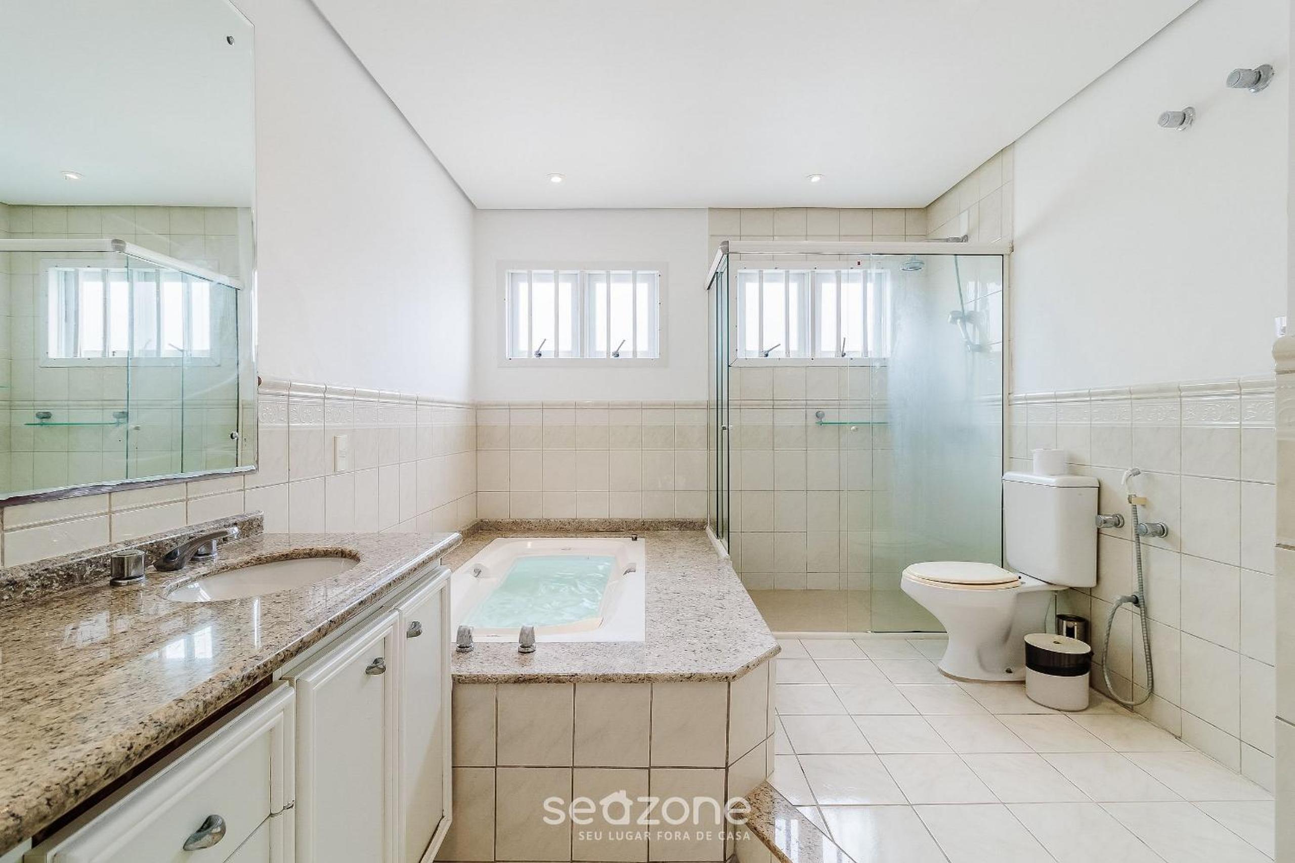 Casa de férias com piscina e churrasqueira ROM591